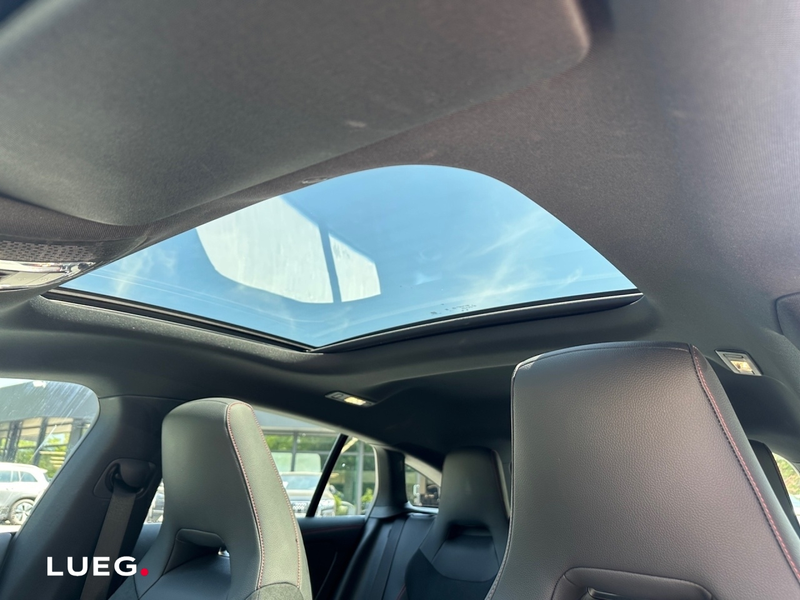 Mercedes-Benz CLA 220 d Shooting Brake AMG+360+MULTIB+HUD+PANO — photo 18
