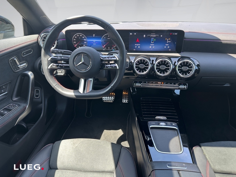 Mercedes-Benz CLA 220 d Shooting Brake AMG+360+MULTIB+HUD+PANO — photo 11