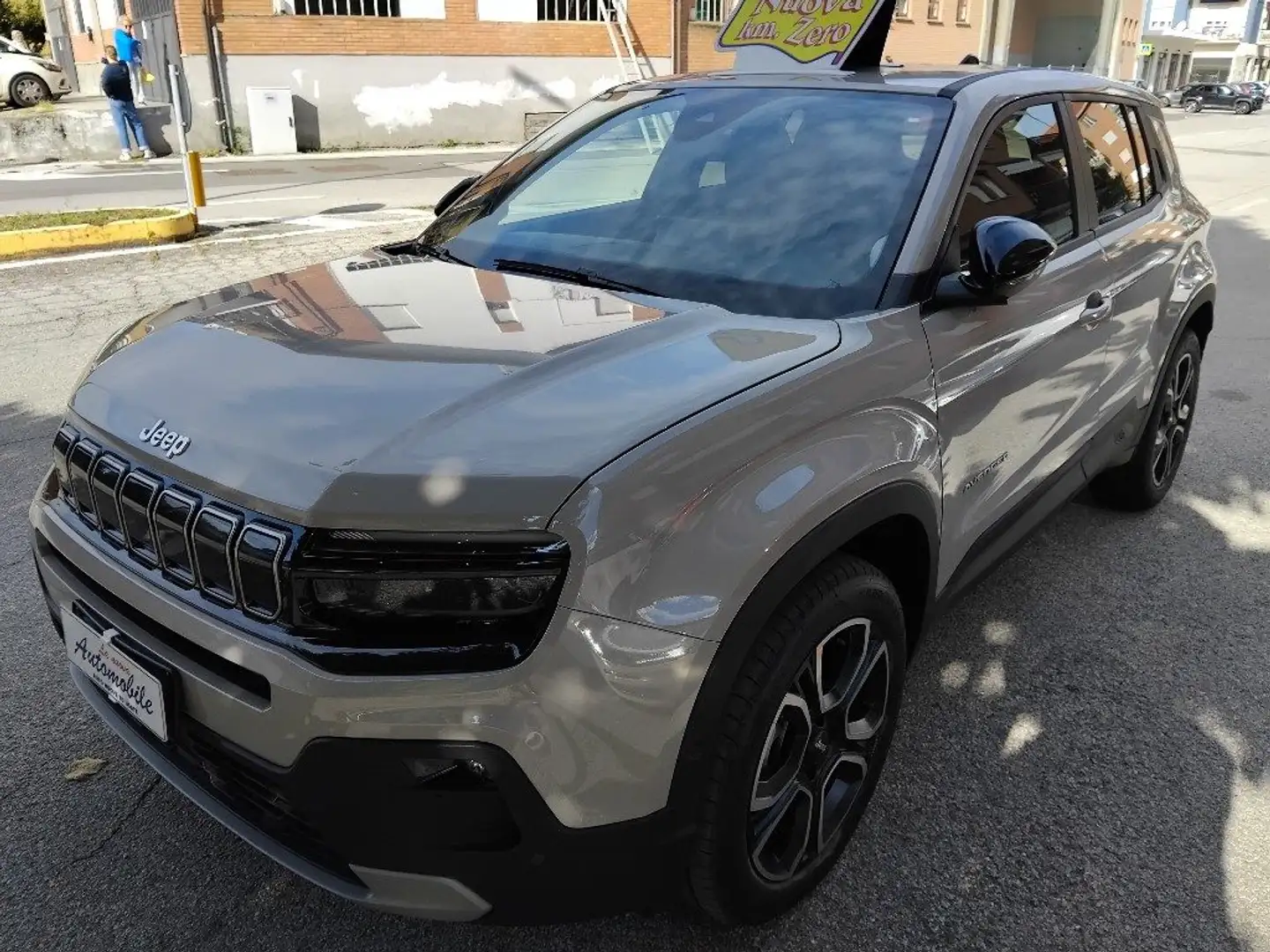 Jeep Avenger 1.2 Turbo 100 CV Summit KM0 IMPORTAZIONE Beige - 1