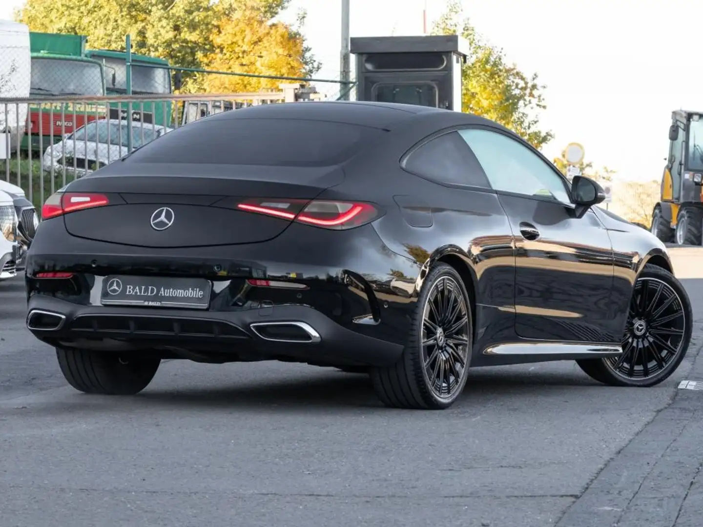 Mercedes-Benz CLE 200 Coupé AMG-Sport/Pano/Memo/Night/Totw/20" Schwarz - 2