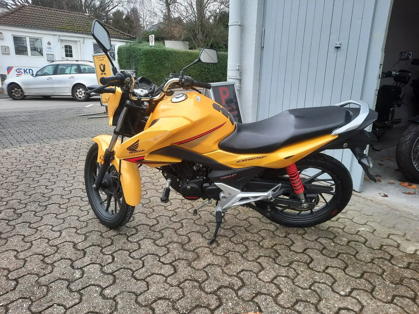 Honda CB 125 F 1.Hand TÜV neu!!!! neue Reifen,Kette,Öl!!! Amarillo - 1