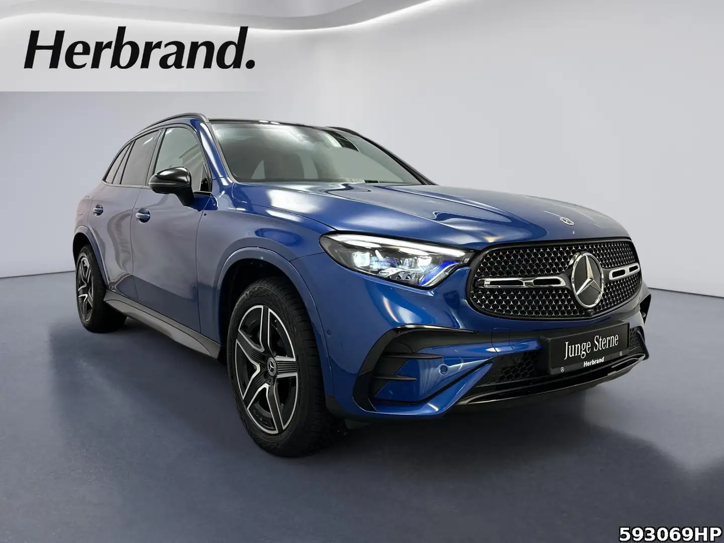 Mercedes-Benz GLC 300 e 4M AMG Line  DIGITAL L. DISTRONIC AHK Blauw - 2