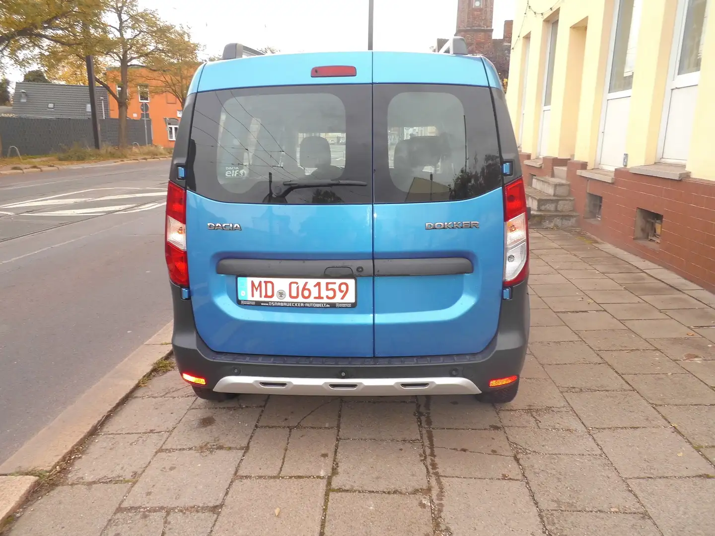 Dacia Dokker Stepway Blau - 2