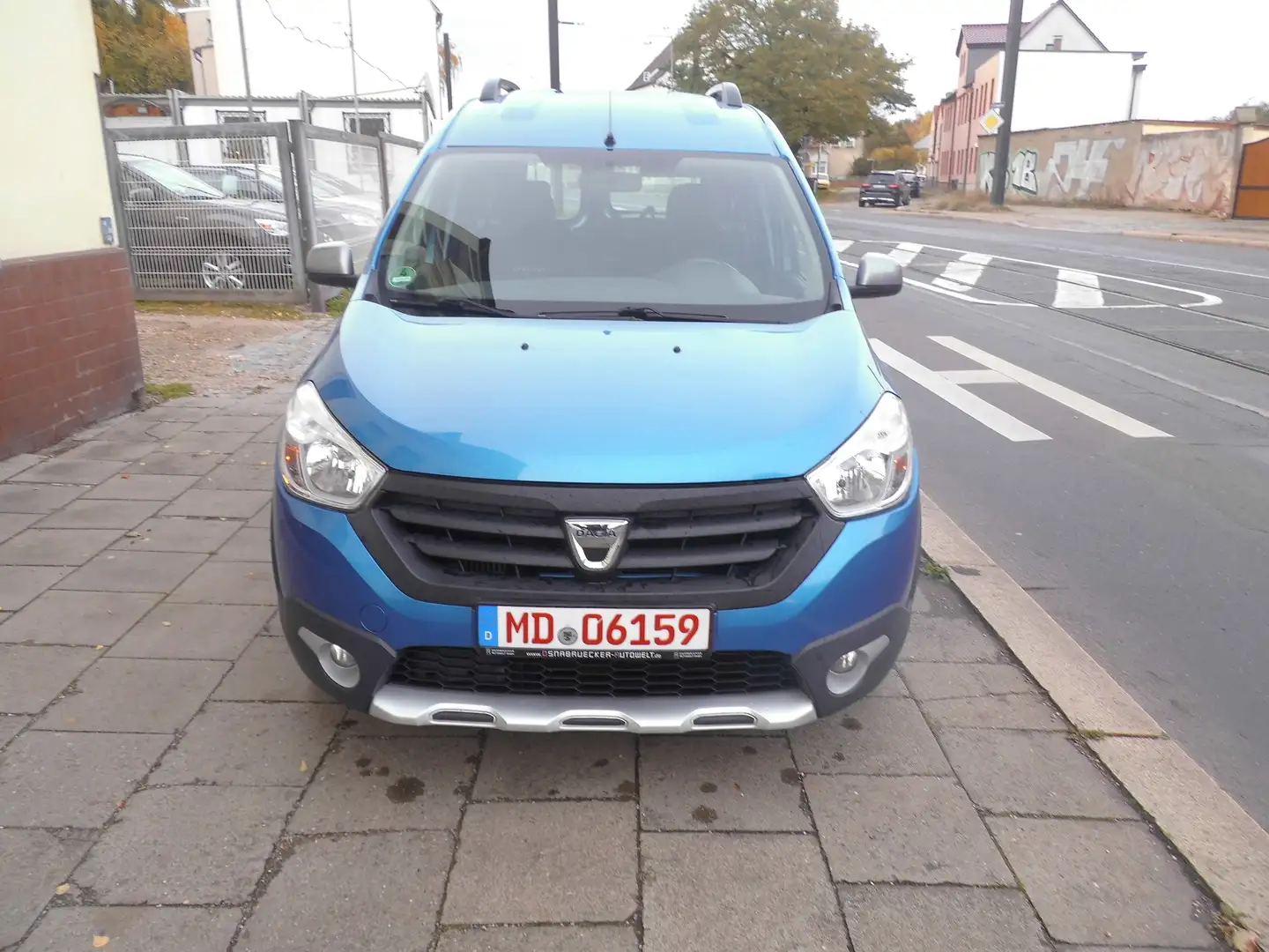 Dacia Dokker Stepway Blau - 1