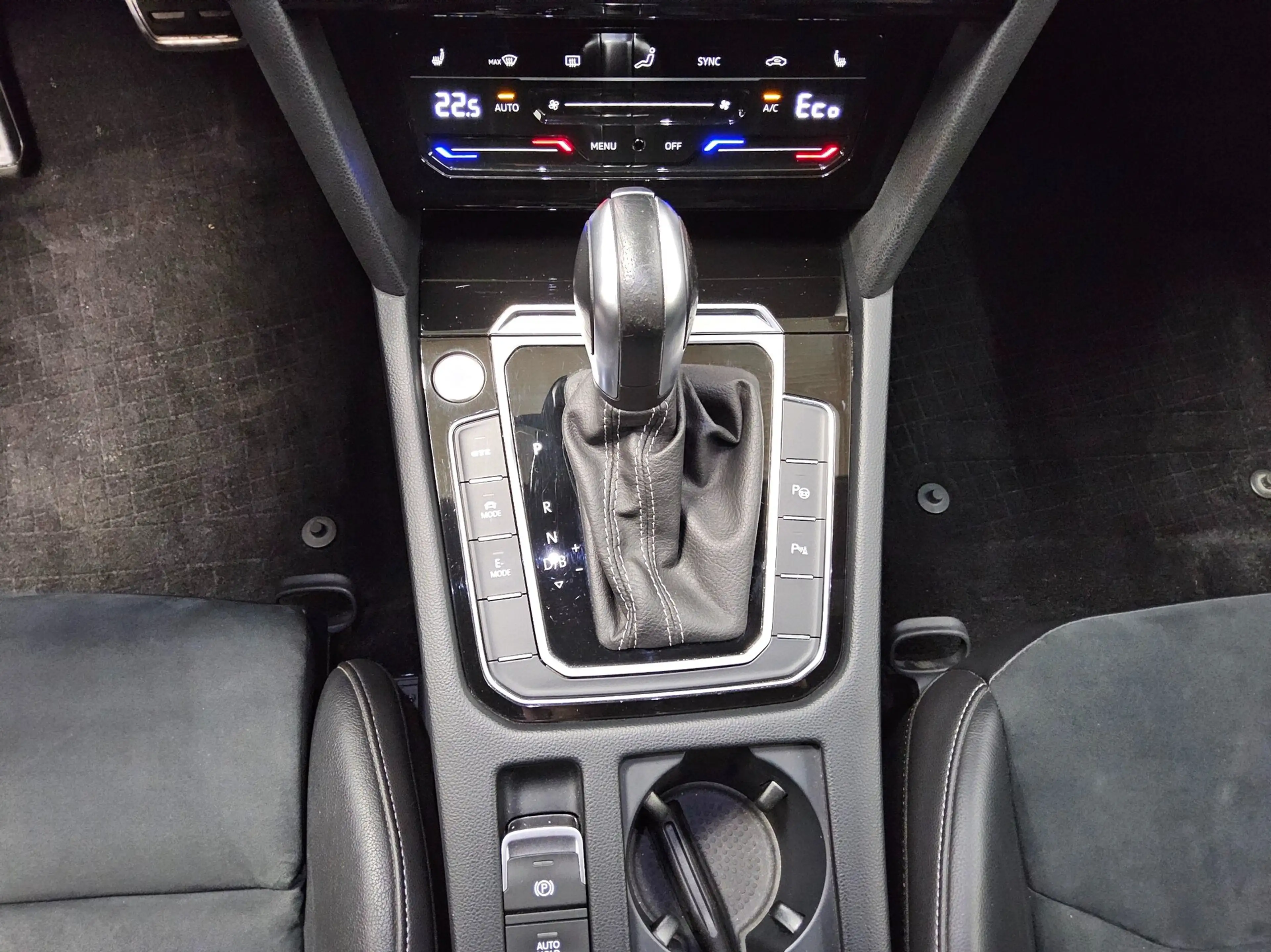 Volkswagen Arteon — photo 6