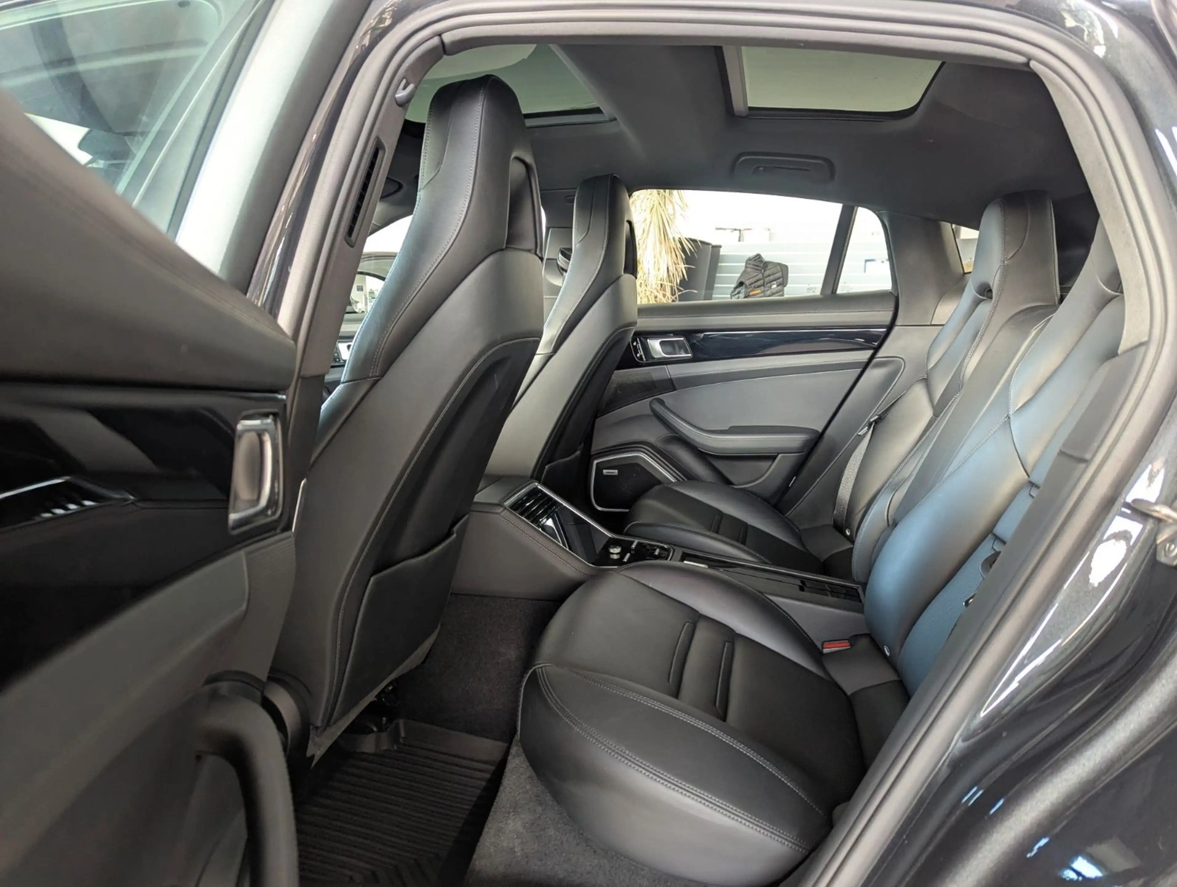 Porsche Panamera 4 S E-Hybrid /PASM/Pano/HuD/BOSE/Soft — photo 4