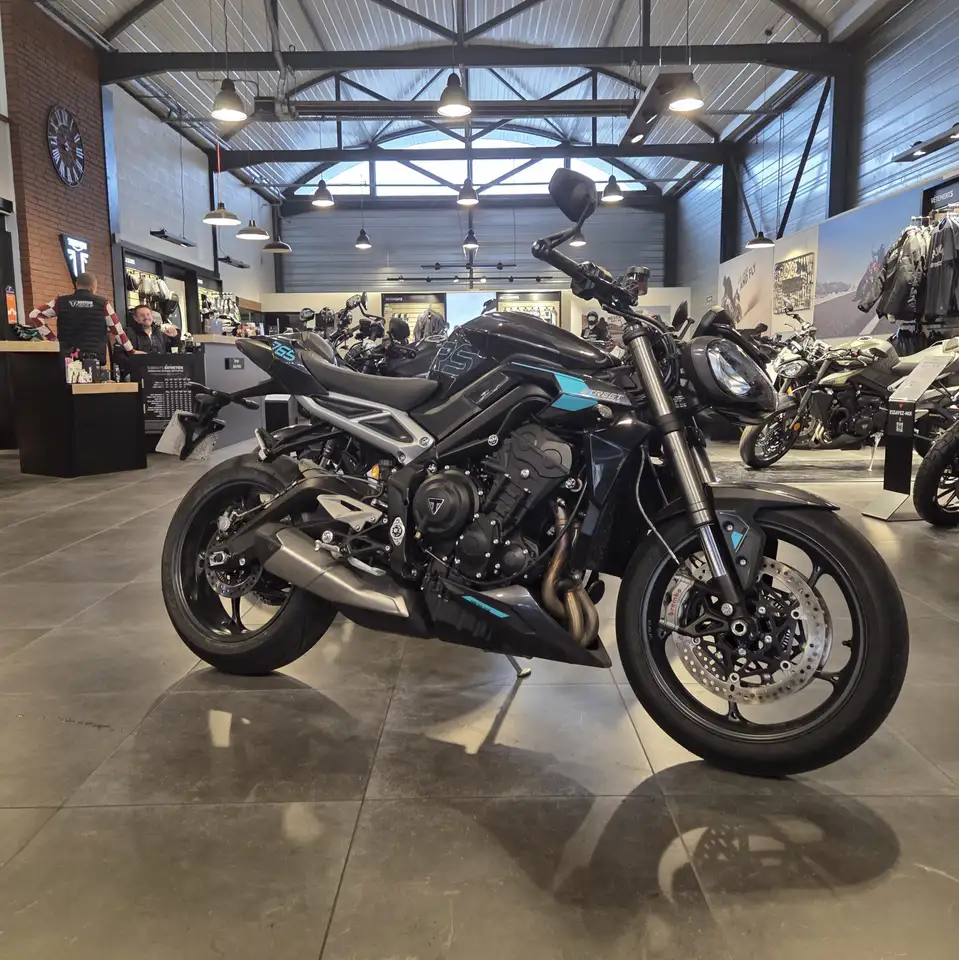 Triumph Street Triple 765