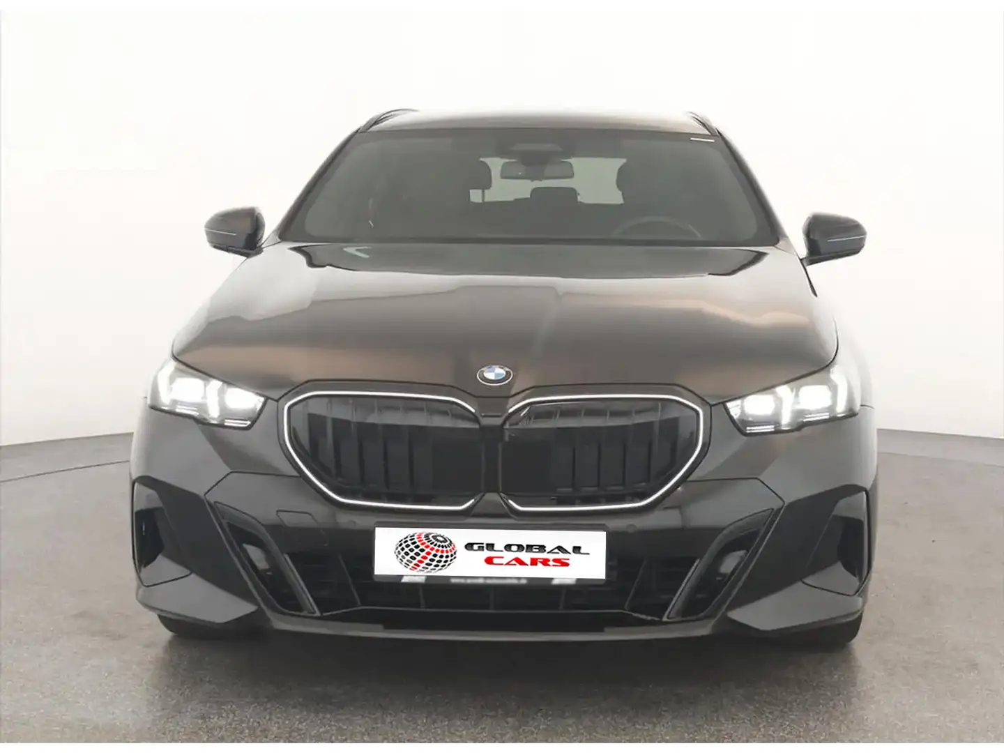 BMW 540 xDrive Touring M Sport Pro/Panorama/New Model Noir - 2