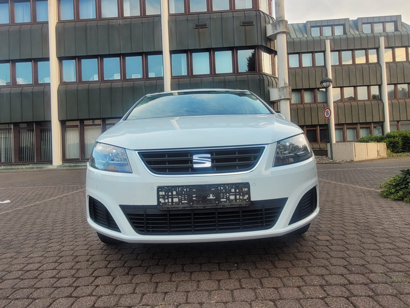 SEAT Alhambra 2.0 TDI Reference 7 Sitzer-Navi-Klamautomatik-Sitzheizung ! — photo 3