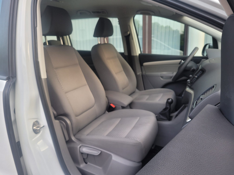 SEAT Alhambra 2.0 TDI Reference 7 Sitzer-Navi-Klamautomatik-Sitzheizung ! — photo 12