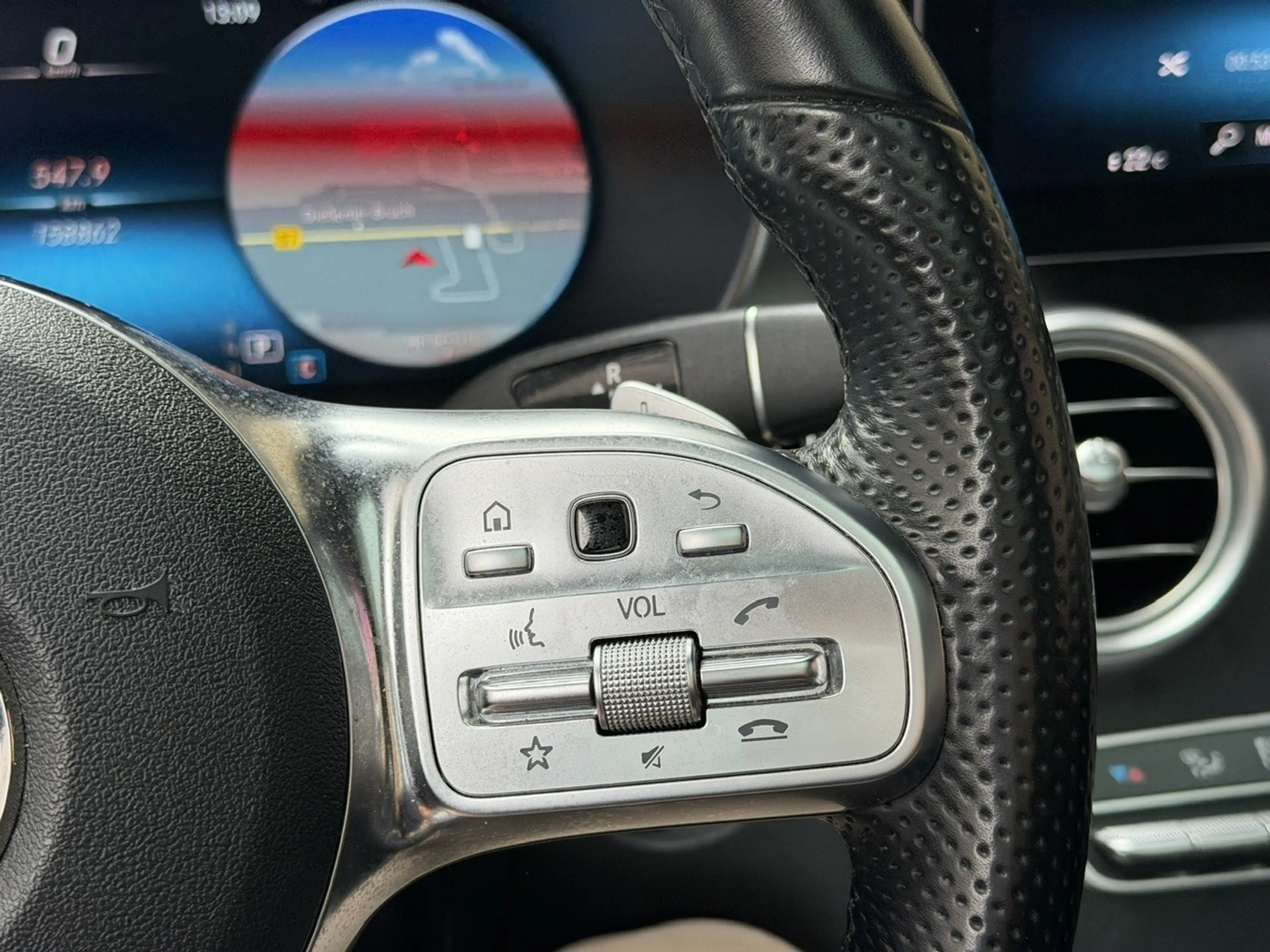 Mercedes-Benz GLC 220 d 4Matic 9G-TRONIC AMG Line Plus — photo 10