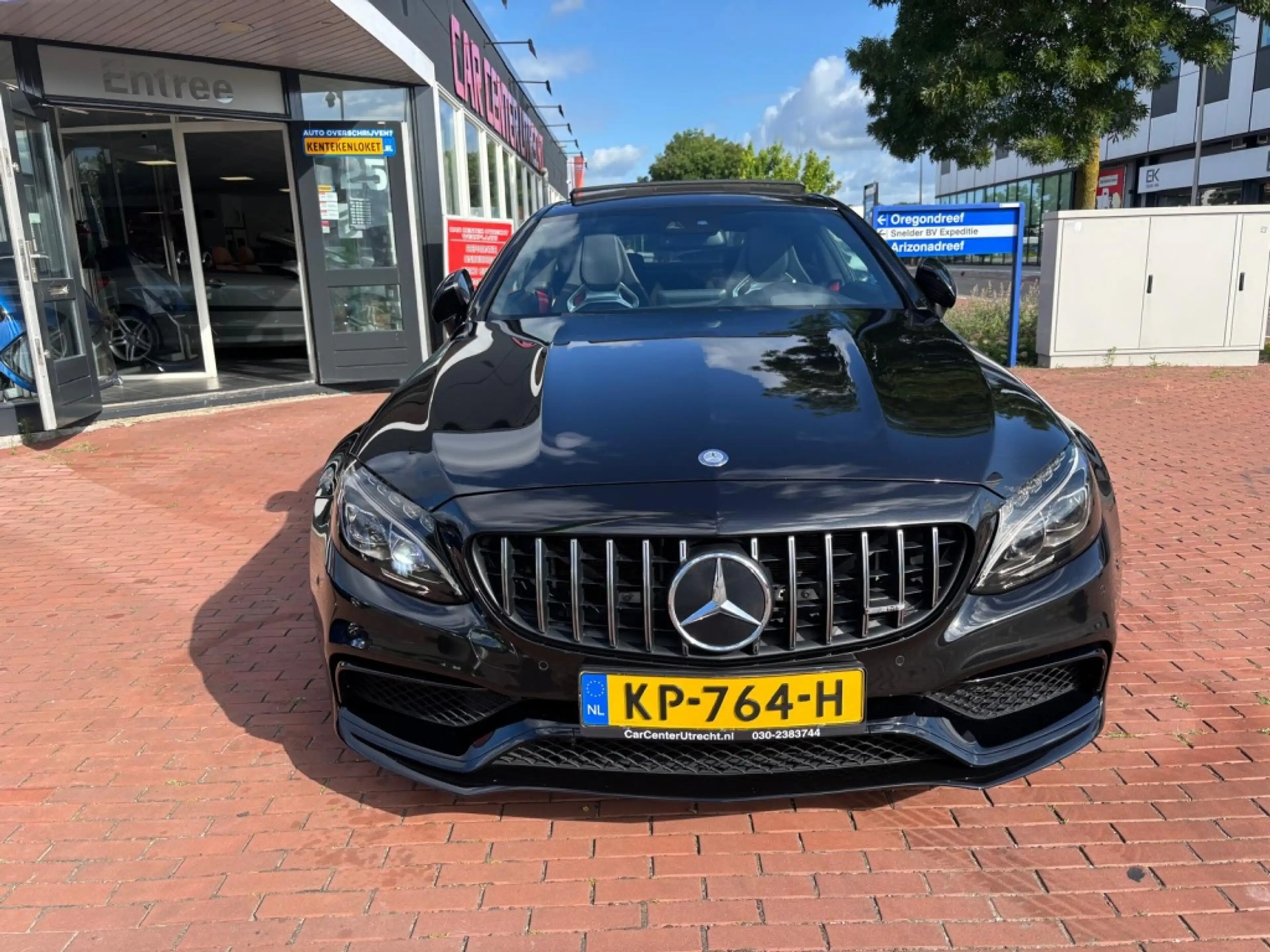 Mercedes-Benz C 63 AMG Coupé AMG S — photo 5