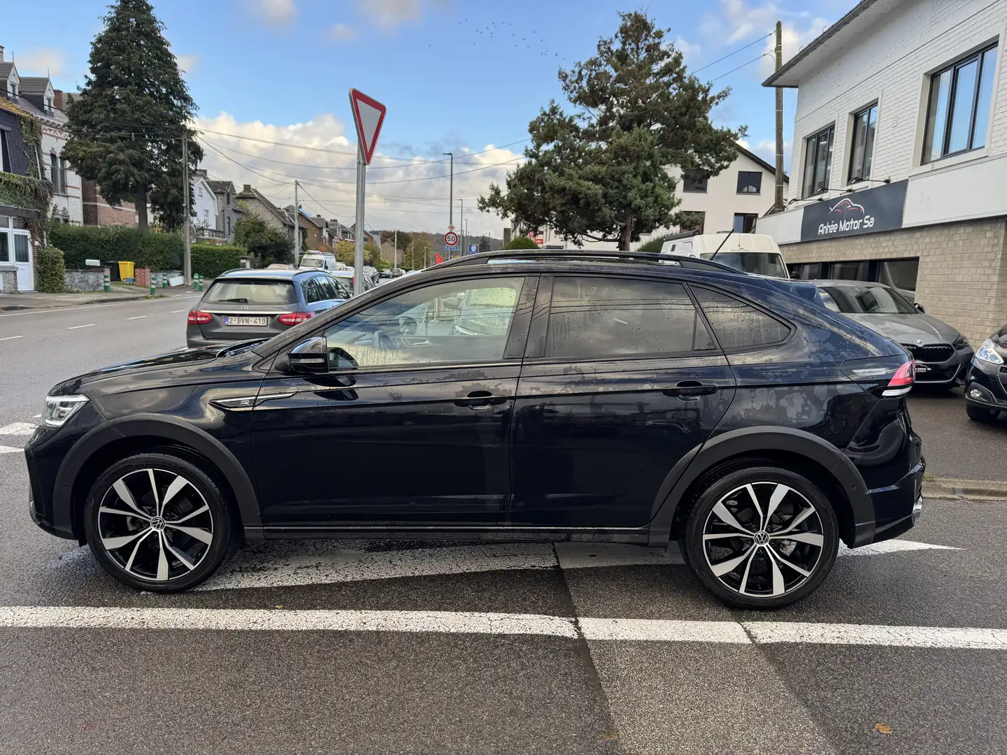 Volkswagen Taigo Taigo 1.5 TSI OPF DSG R-Line Zwart - 2