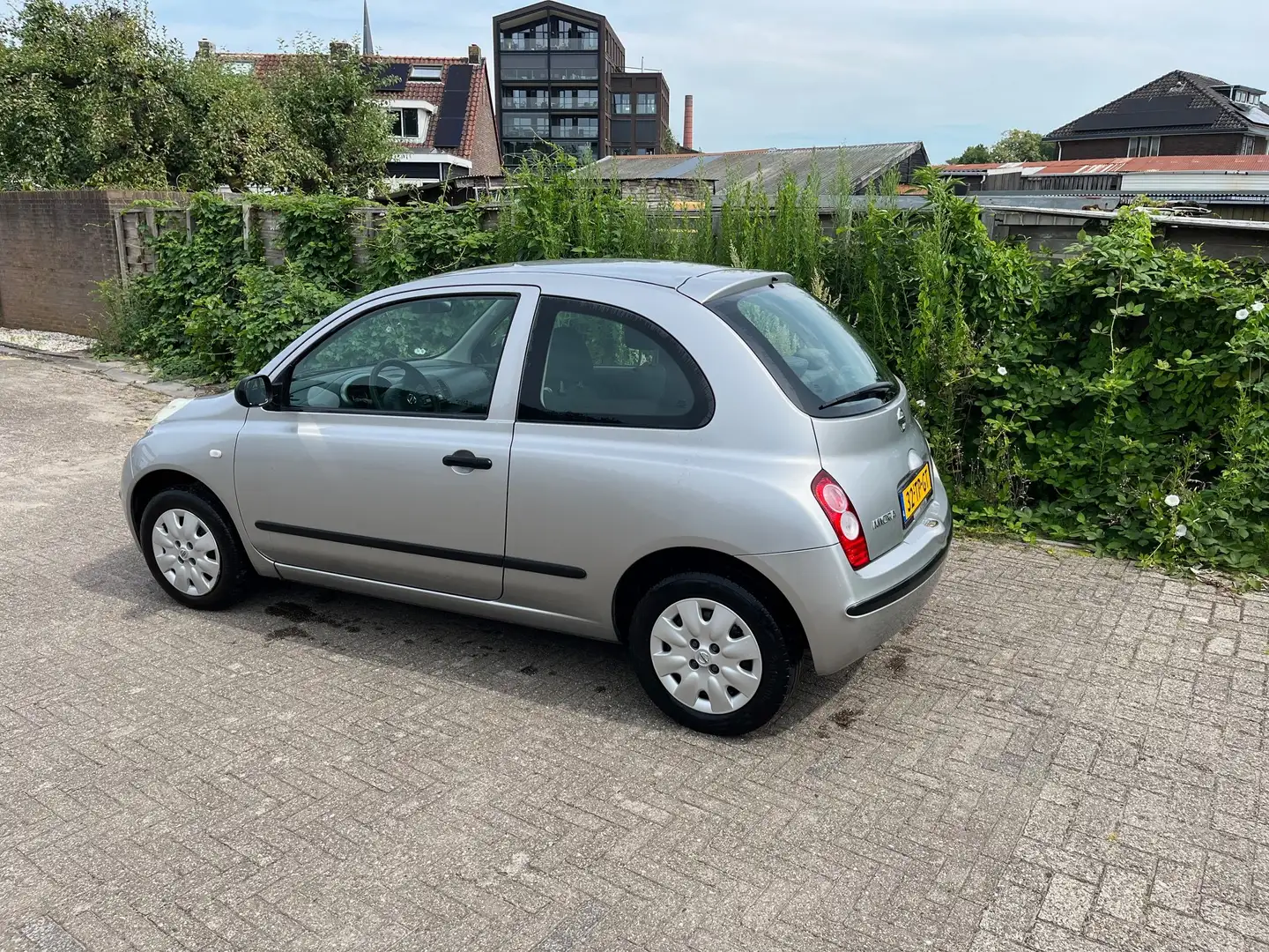 Nissan Micra Micra 1.2 Visia Grijs - 2