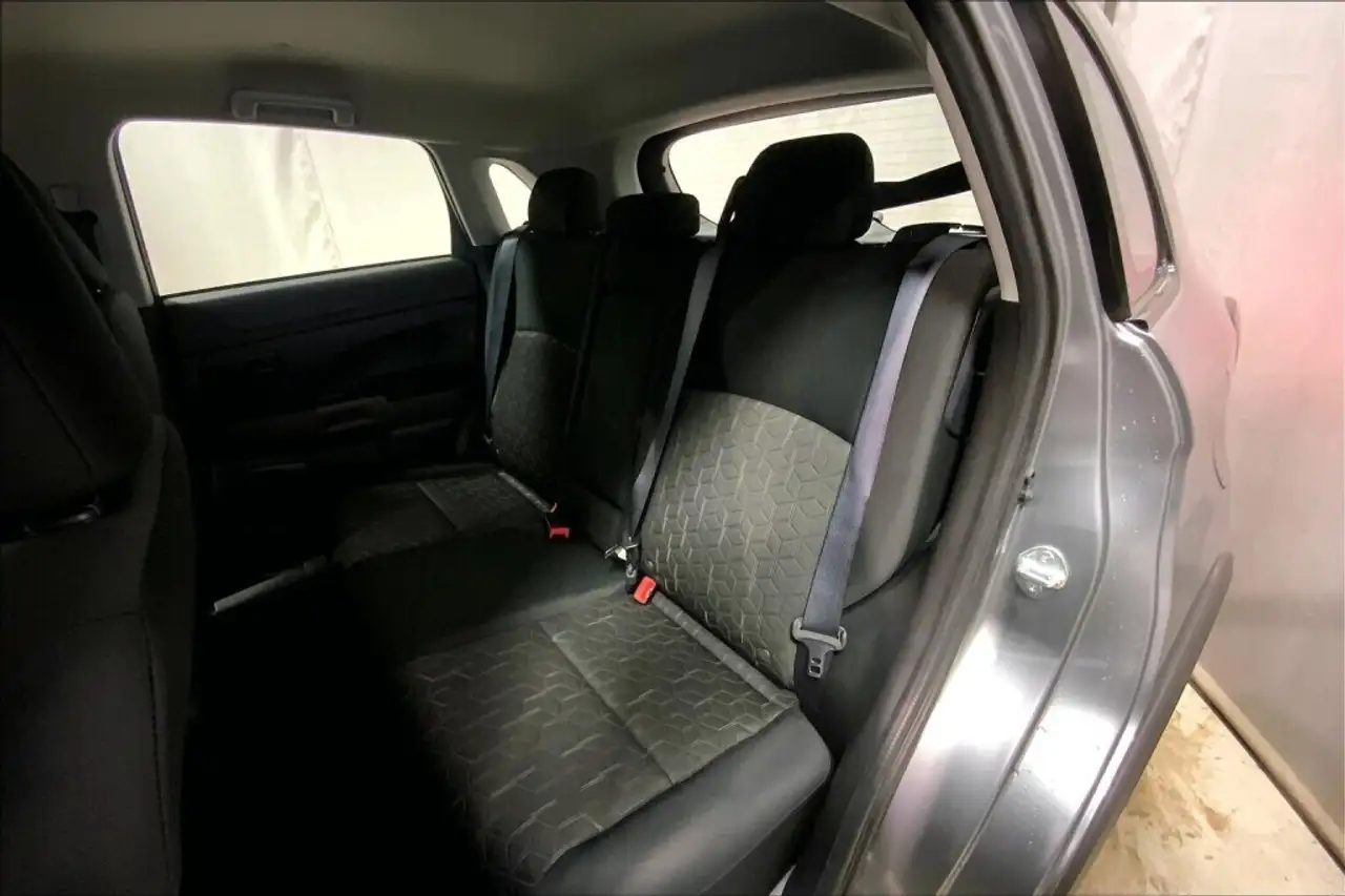 Mitsubishi RVR снимка Mitsubishi RVR