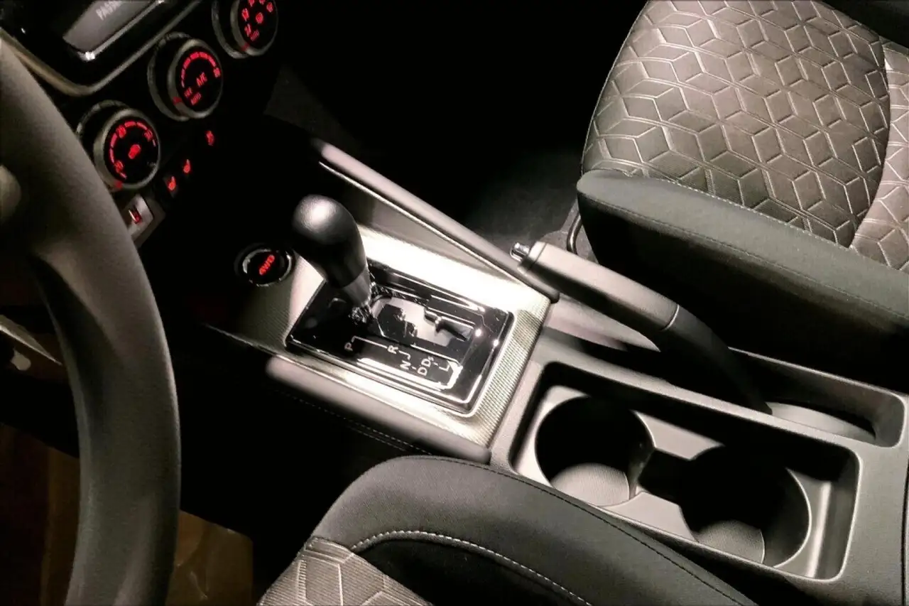 Mitsubishi RVR снимка Mitsubishi RVR