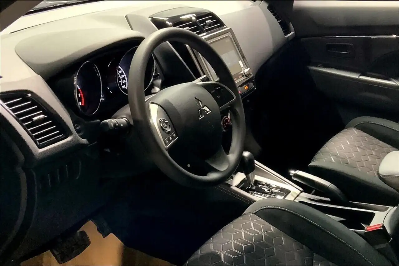 Mitsubishi RVR снимка Mitsubishi RVR