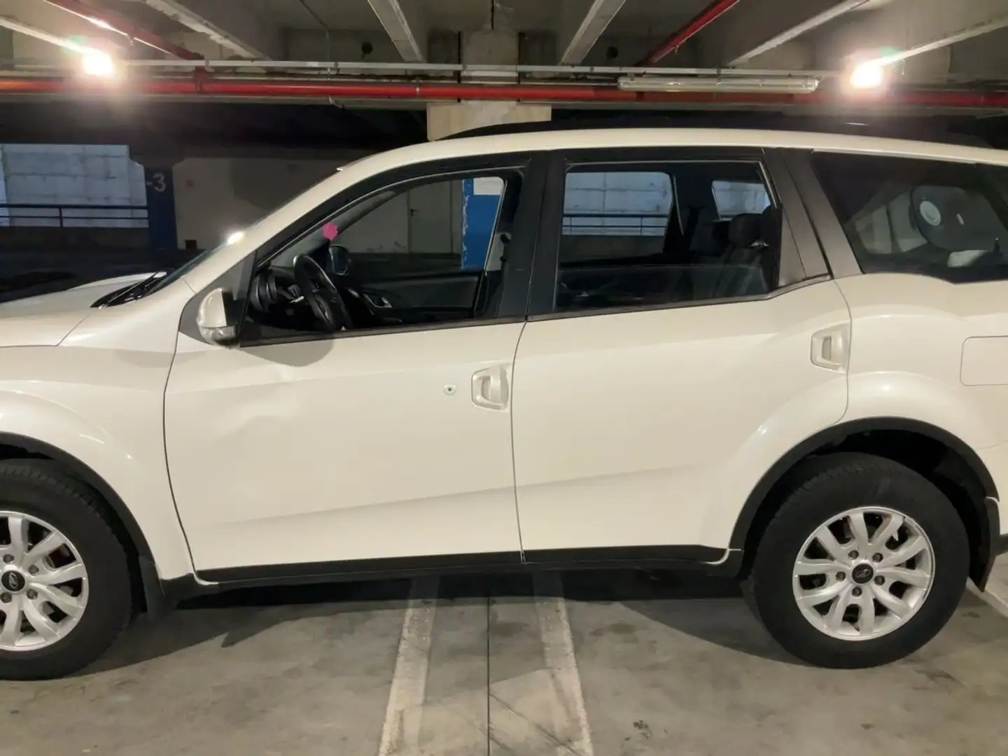 Mahindra XUV500 XUV500 2.2 Bianco - 2
