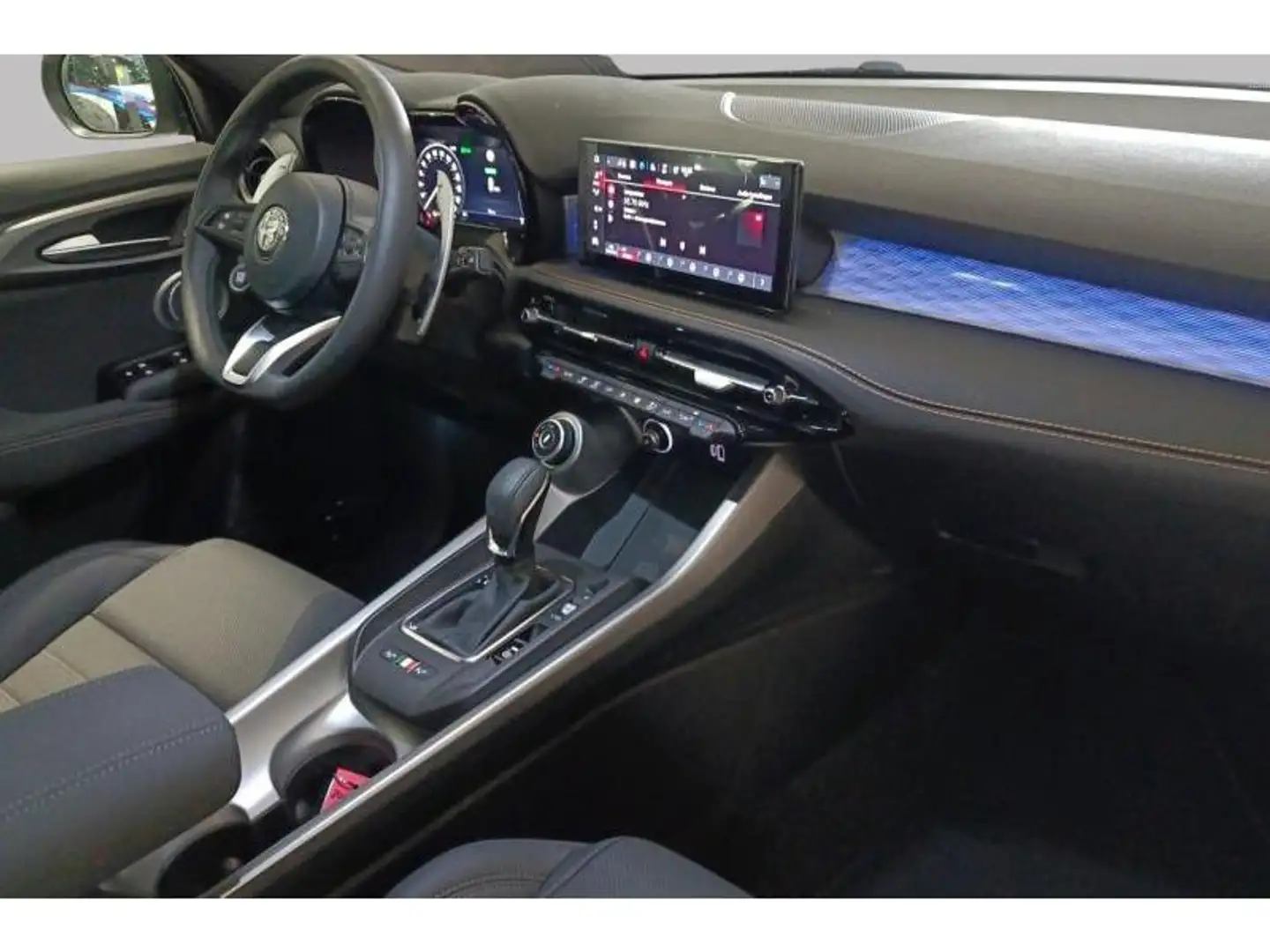 Alfa Romeo Tonale MHEV 160 Sprint Full Option Grijs - 2