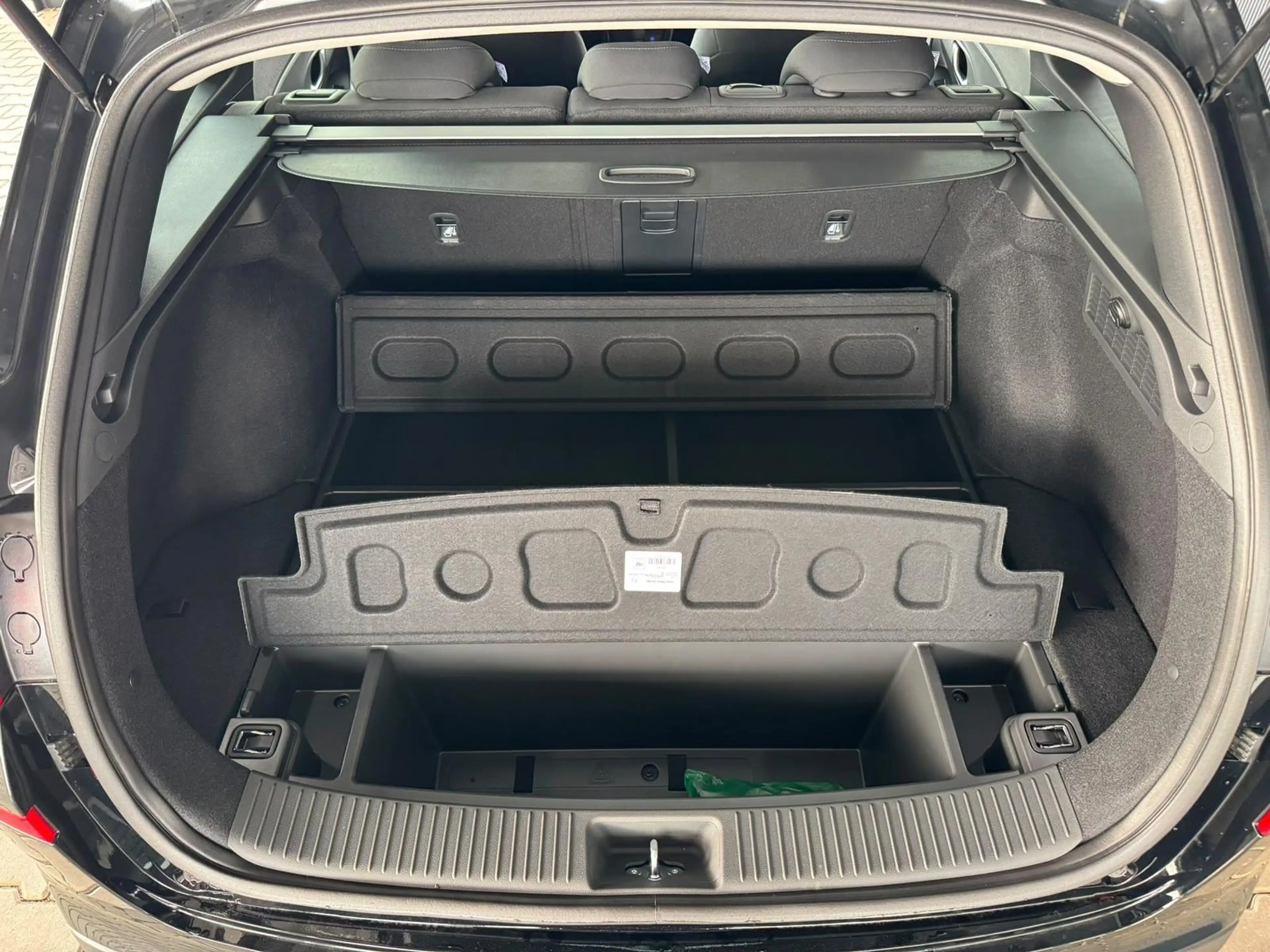 Hyundai i30 Kombi Comfort Line 1.6 T-GDI 2WD 7-DCT AT / Tempom — photo 9