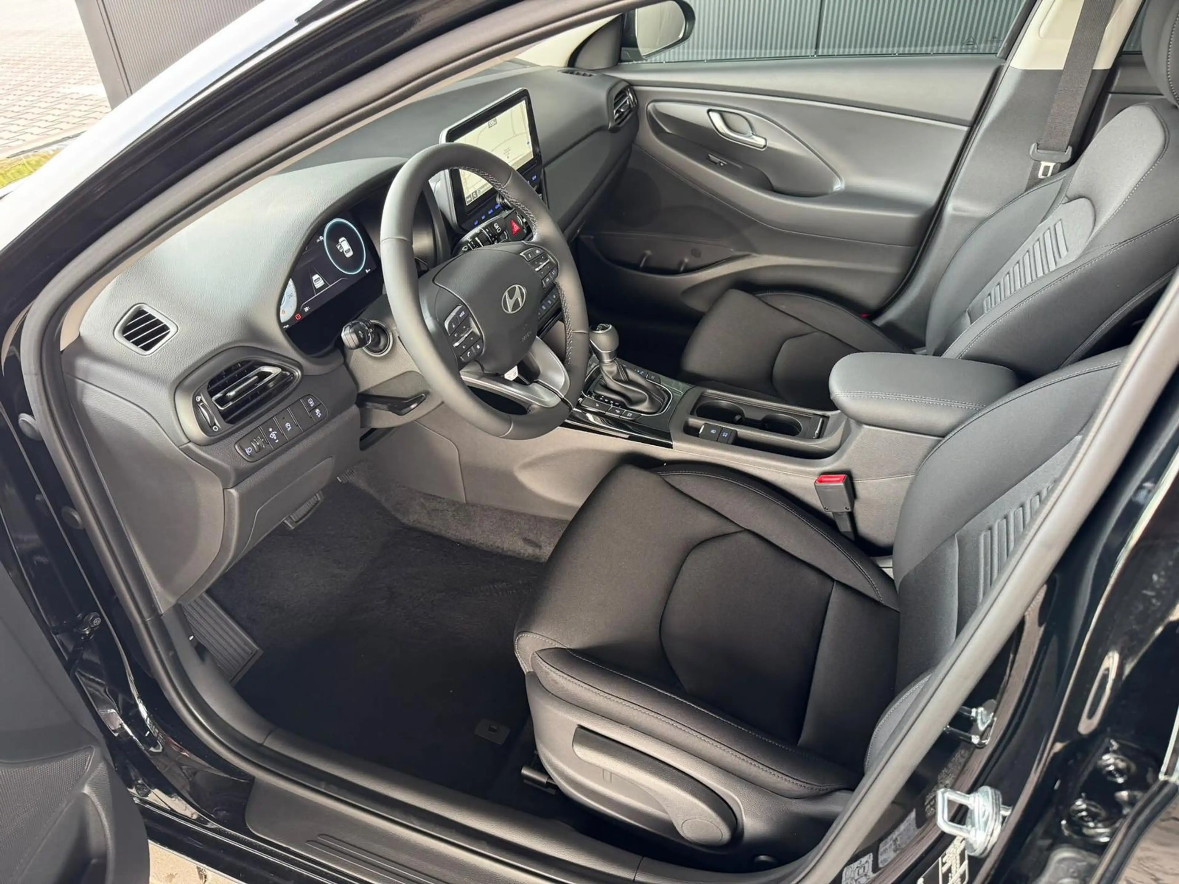 Hyundai i30 Kombi Comfort Line 1.6 T-GDI 2WD 7-DCT AT / Tempom — photo 5