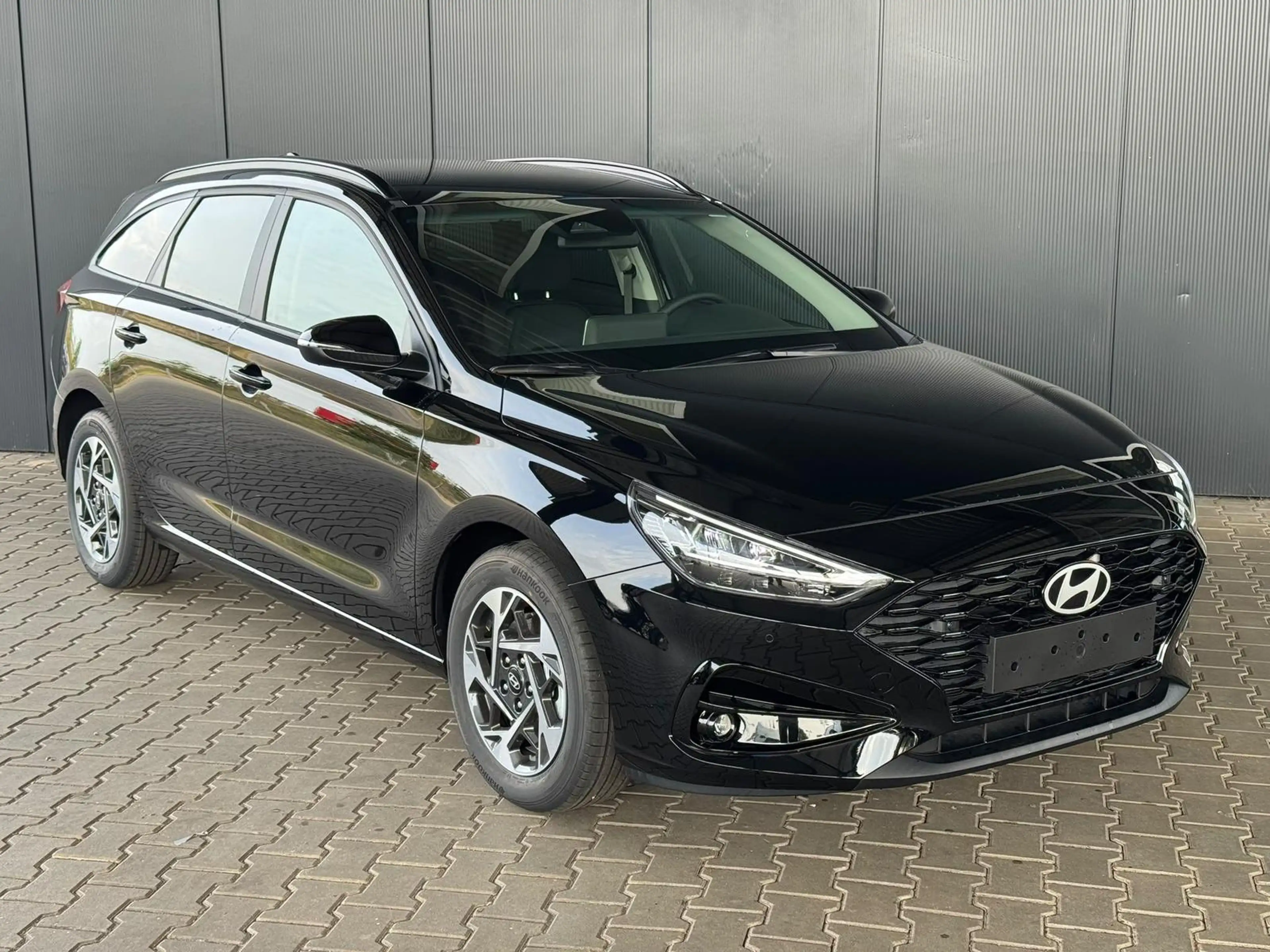 Hyundai i30 Kombi Comfort Line 1.6 T-GDI 2WD 7-DCT AT / Tempom — photo 4