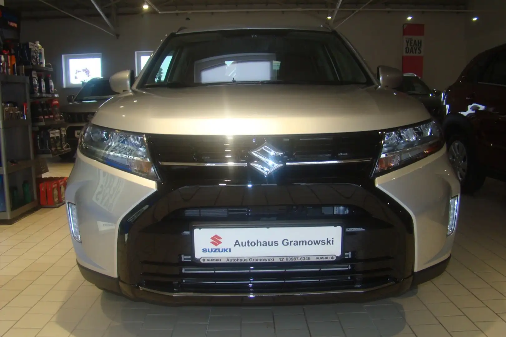 Suzuki Vitara 1.4 BOOSTERJET Hybrid Comfort Allgrip Срібний - 1