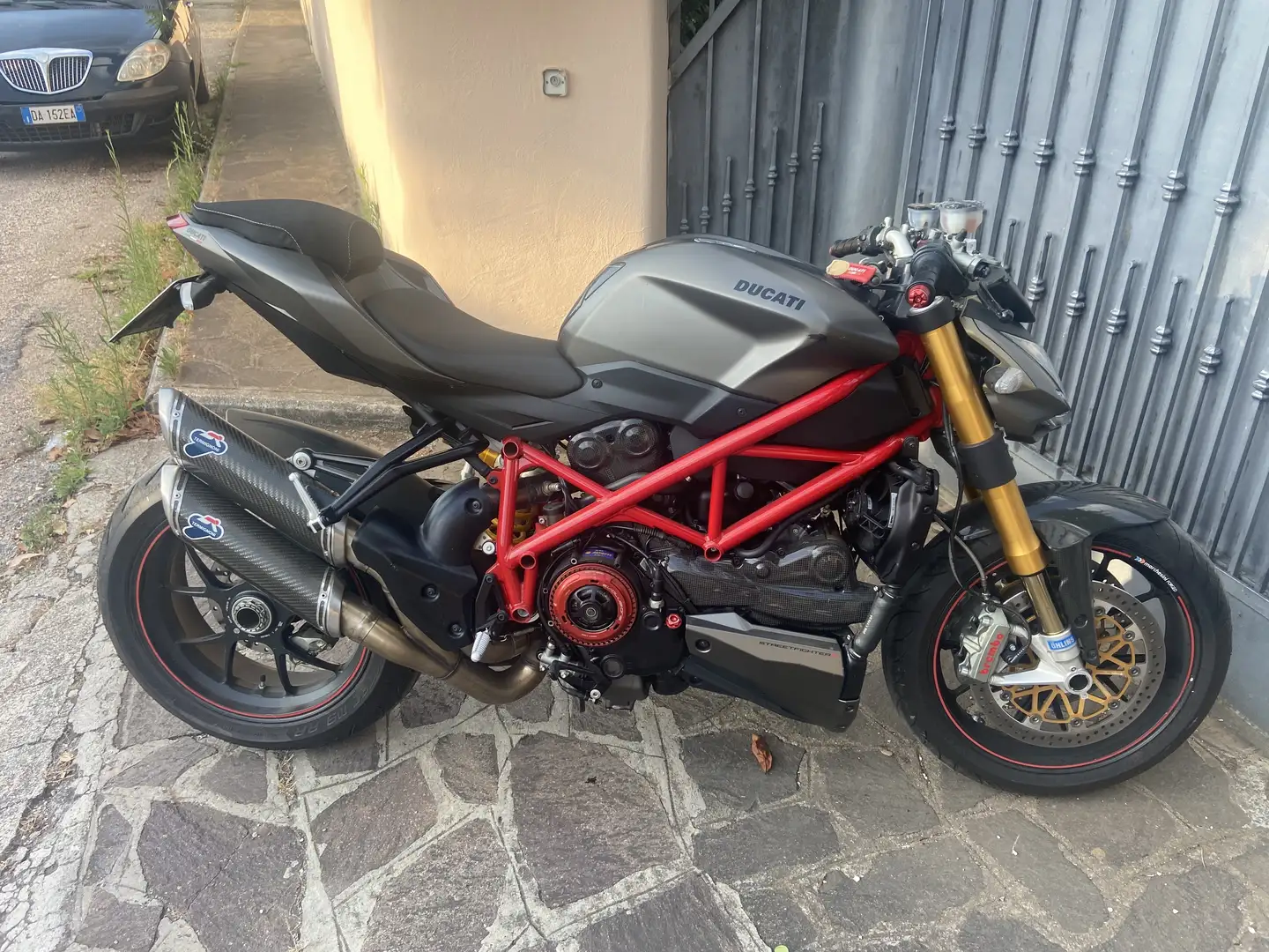 Ducati Streetfighter 1098 S Grijs - 1