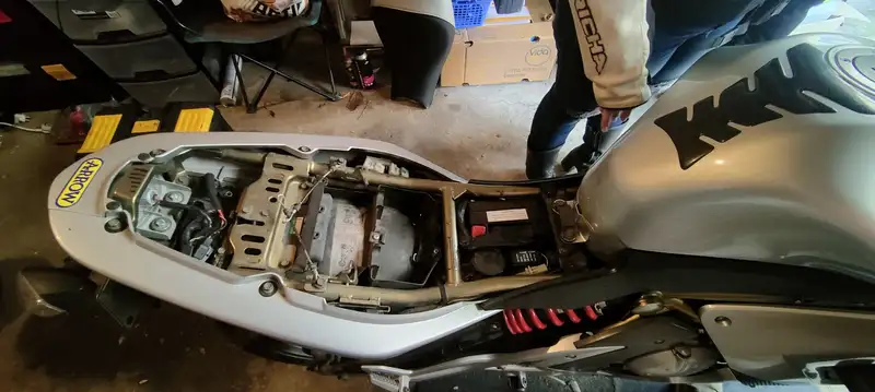 Kawasaki ER-6f - foto 4