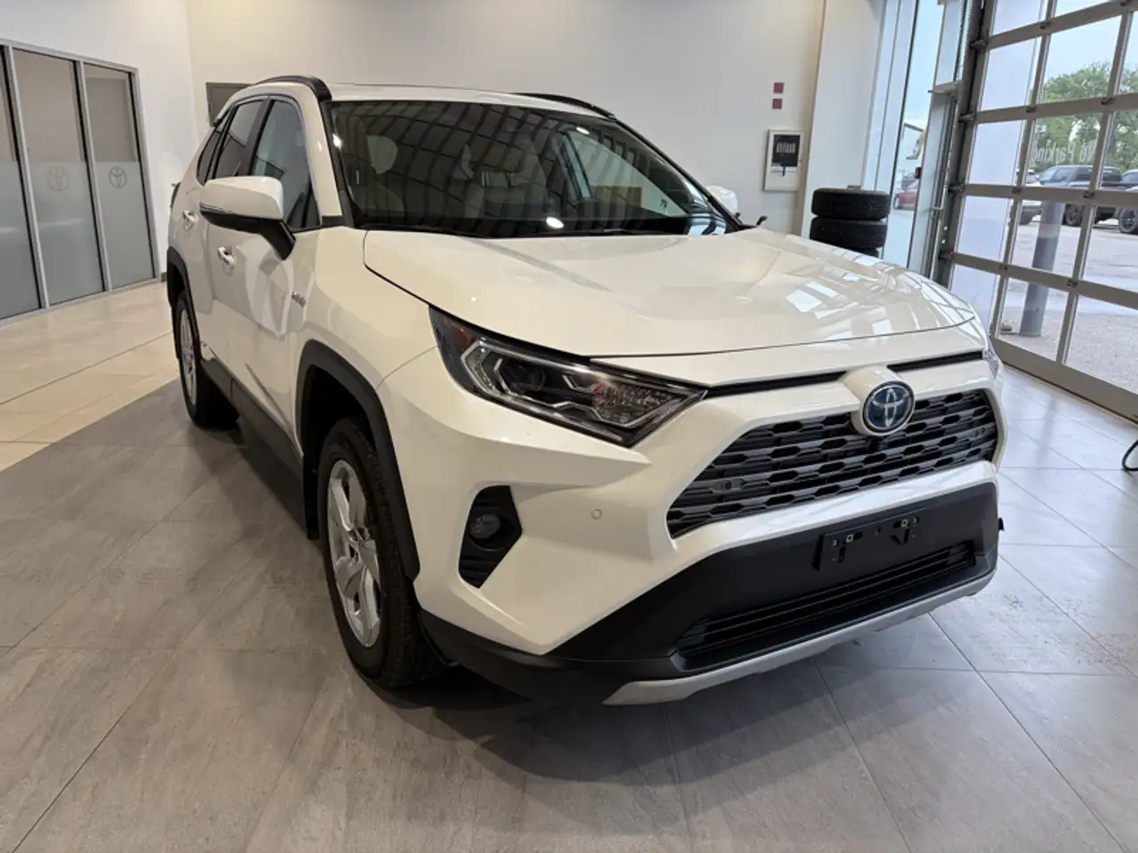 Toyota RAV 4 снимка Toyota RAV 4