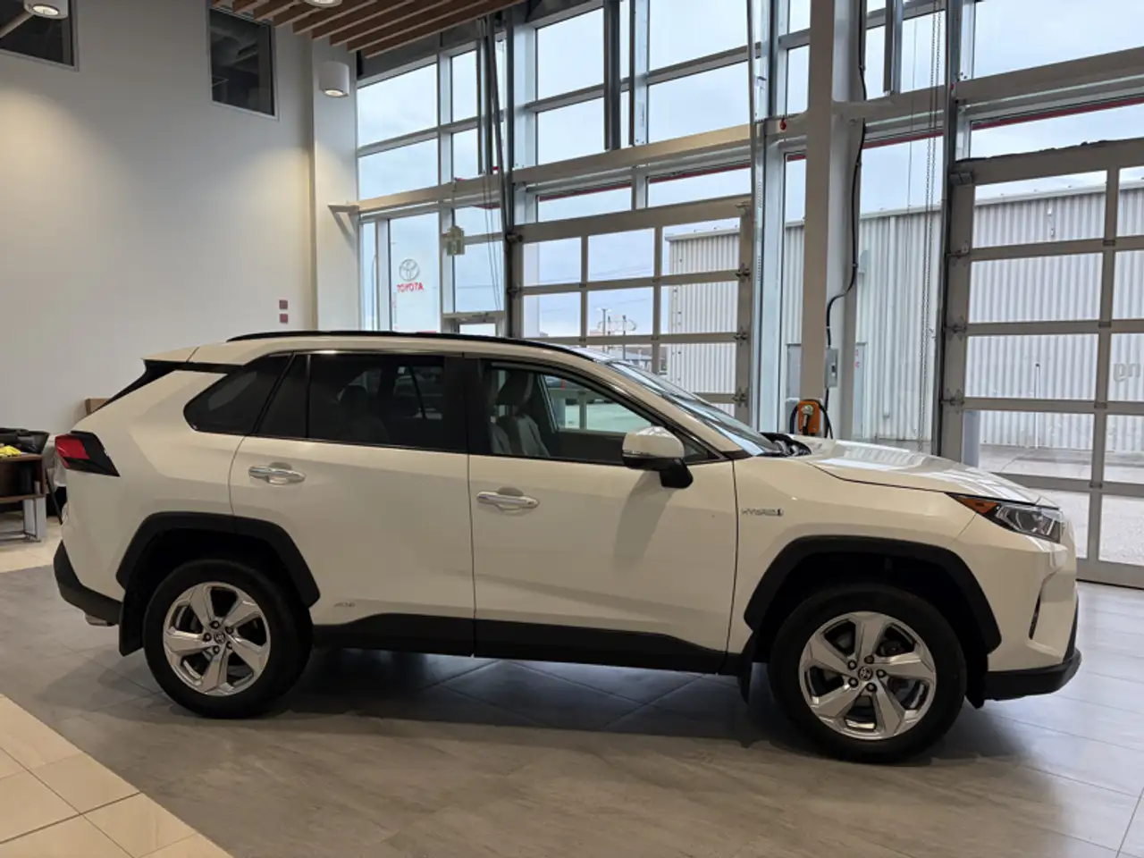 Toyota RAV 4 снимка Toyota RAV 4