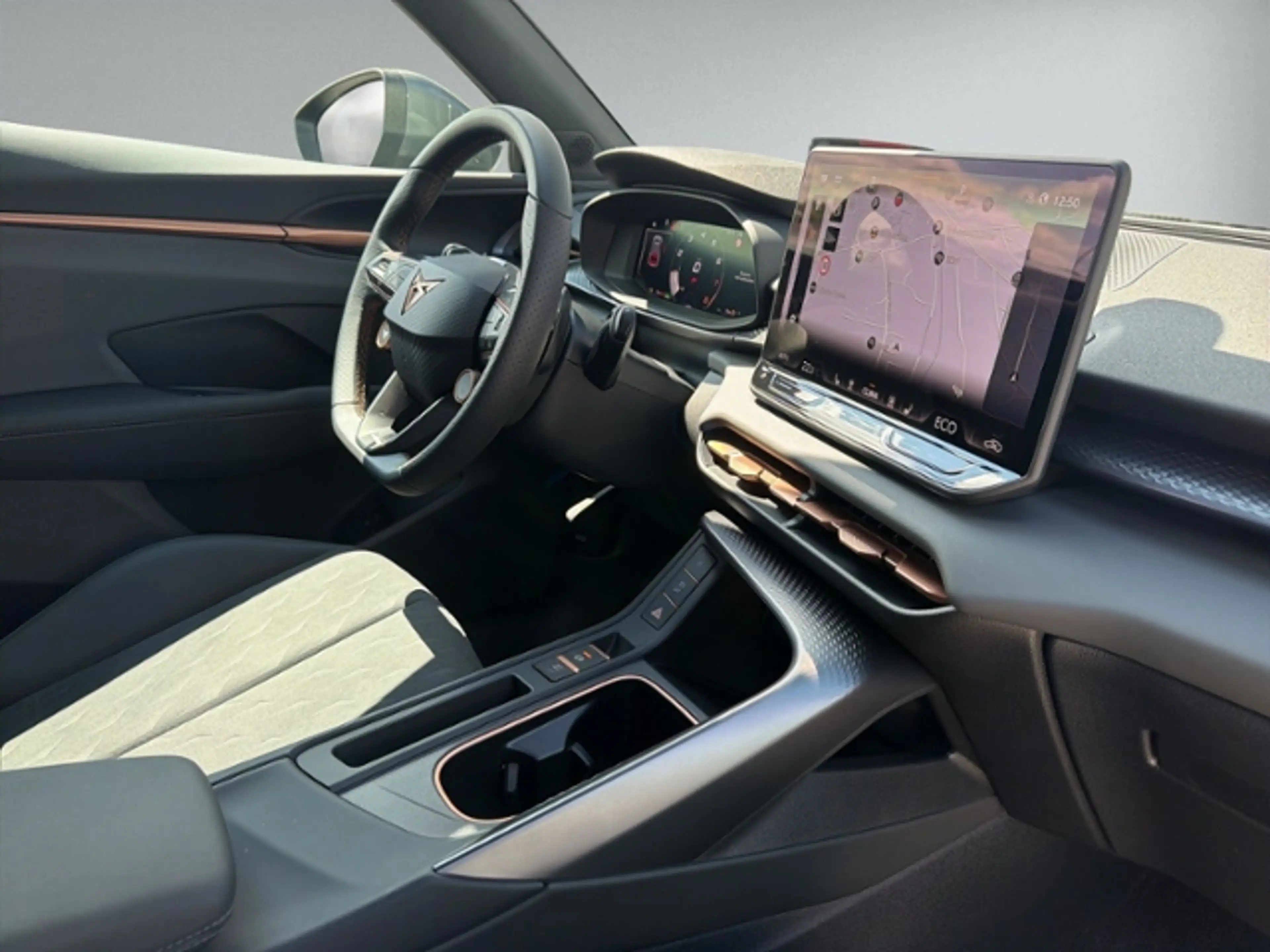 CUPRA Terramar 1.5 e-Hybrid PANORAMA+AHK+RFK+ACC+HEAD- — photo 15