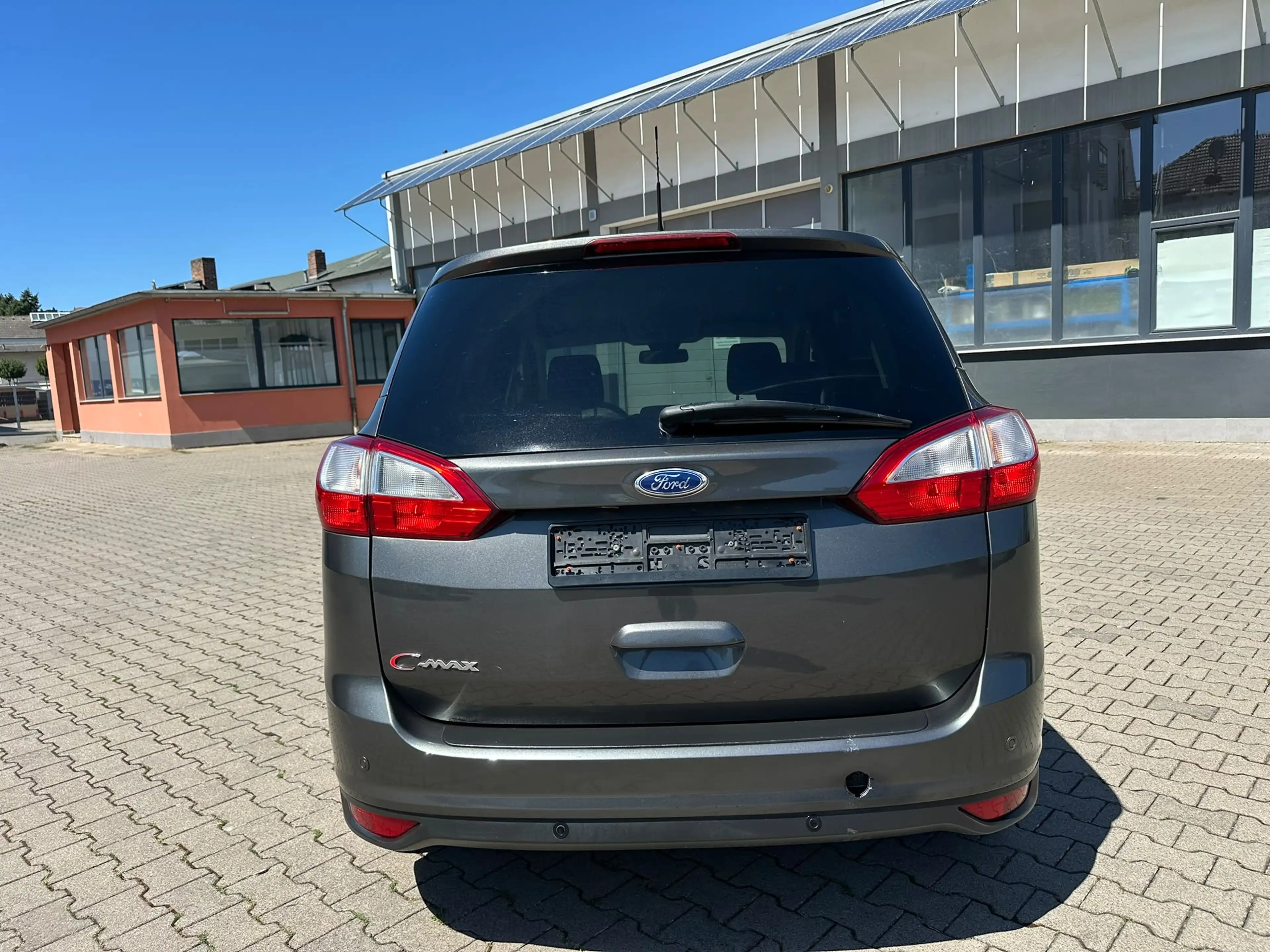 Ford Grand C-Max Titanium — photo 5