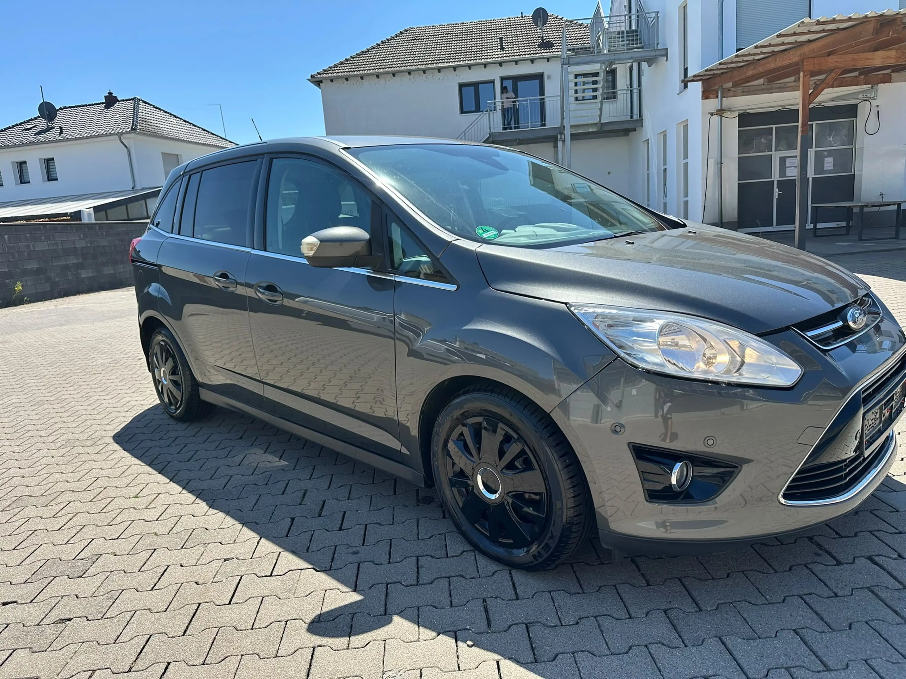 Ford Grand C-Max Titanium — photo 2
