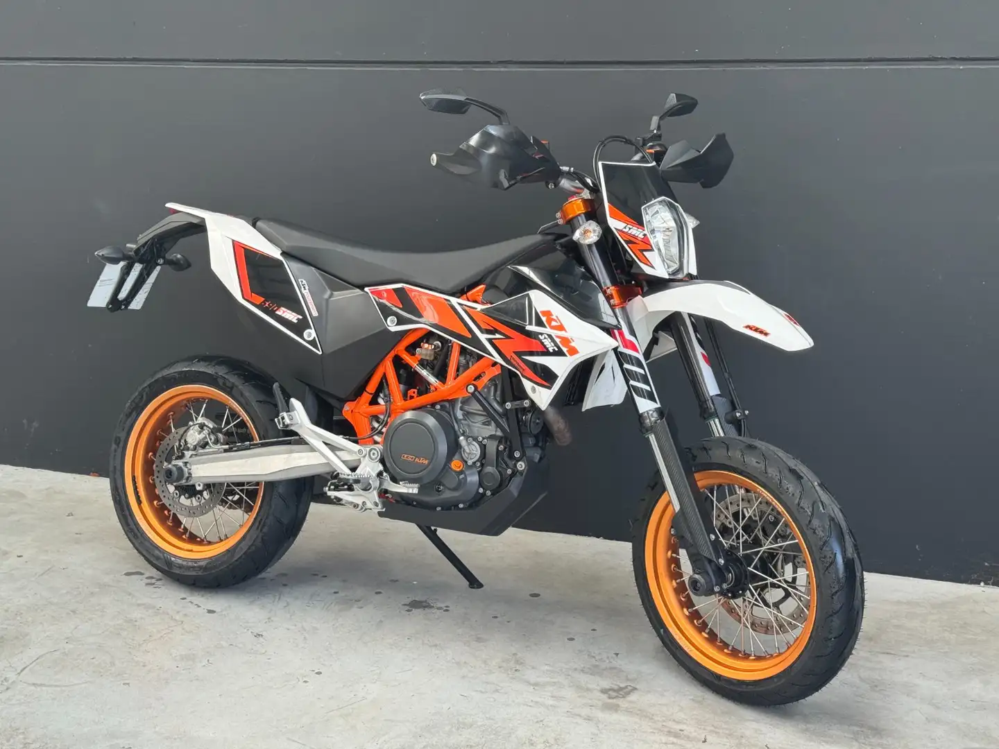 KTM 690 SMC R Blanc - 2