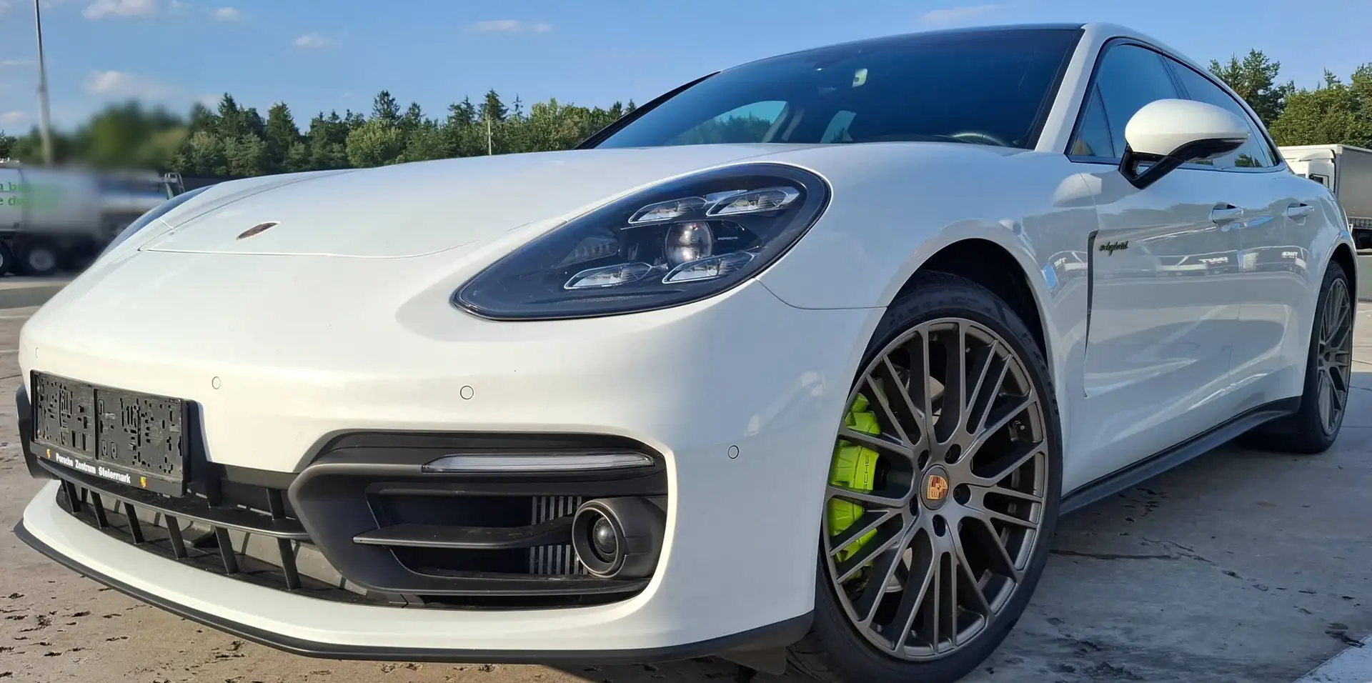 Porsche Panamera Panamera 4 E-Hybrid PHEV Sport Turismo Platinum Edition Aut. Sport Turismo Platinum Edition*Luft*Pano*21"*Approved*Top!!! Weiß - 1
