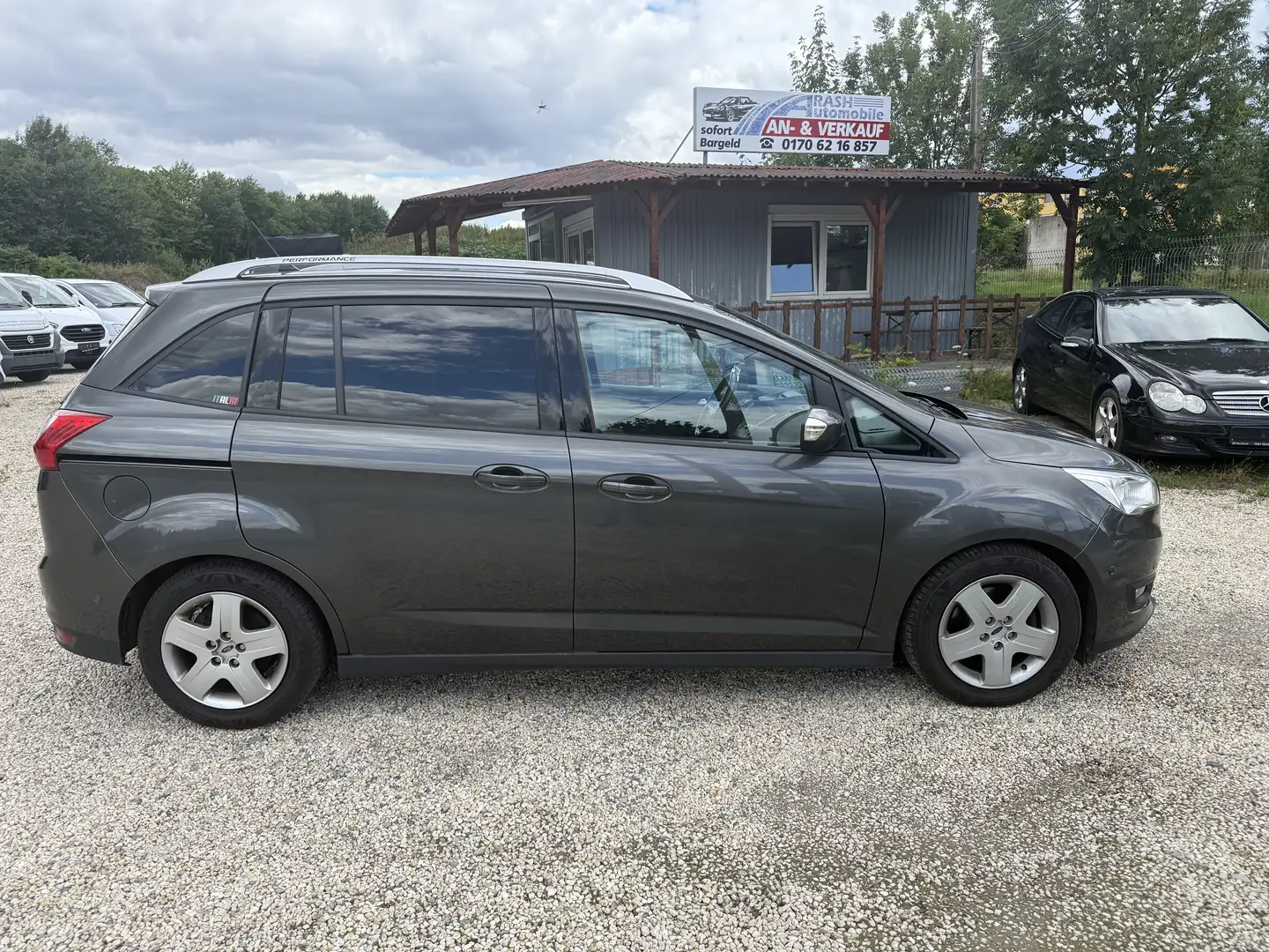 Ford Grand C-Max Cool  7 Sitze Top Zustand Service und tüv neue Grau - 2