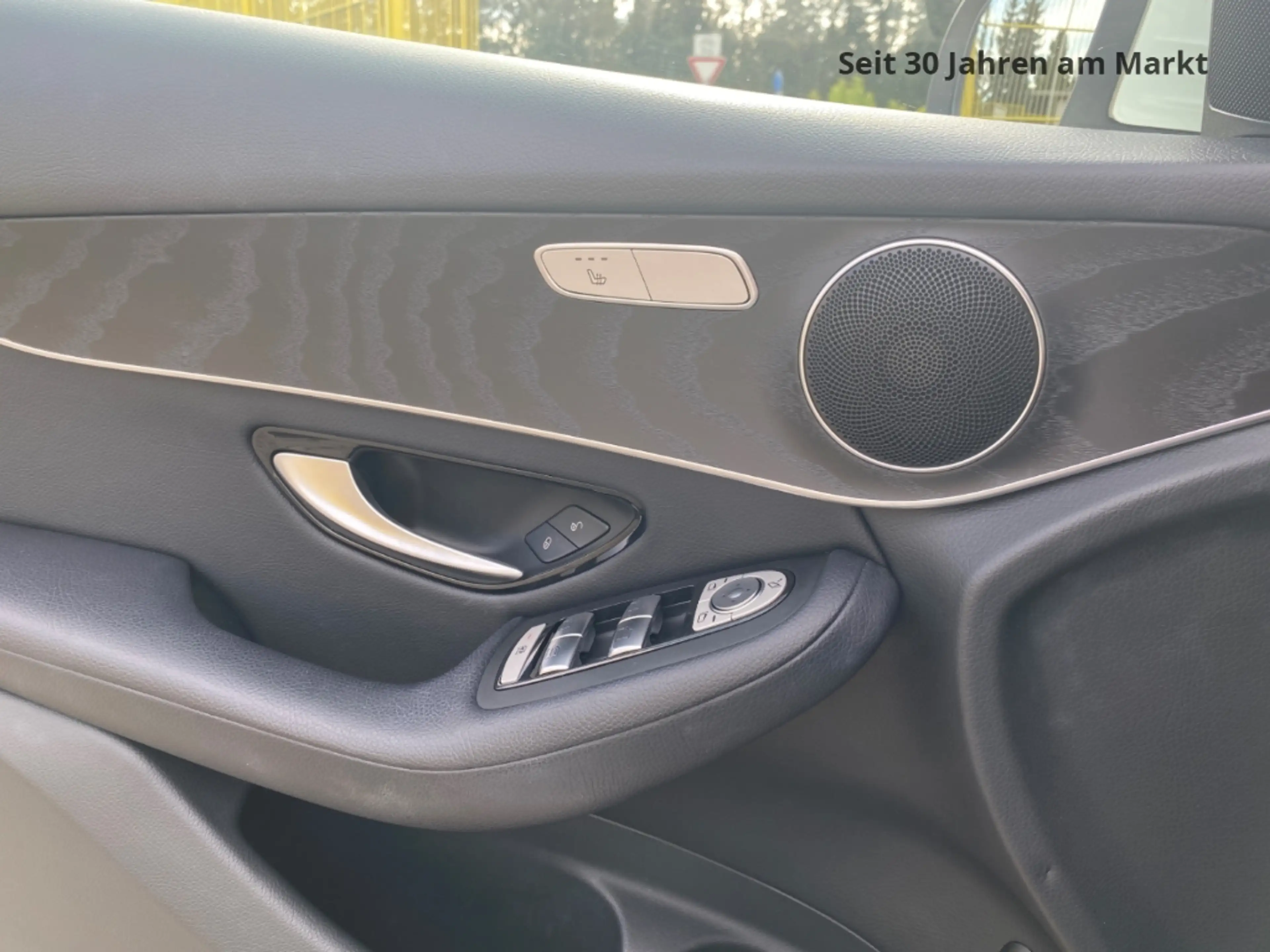 Mercedes-Benz GLC 220 d 4Matic,LED,PDC,Kamera,SH,1.Hand,Navi, — photo 19