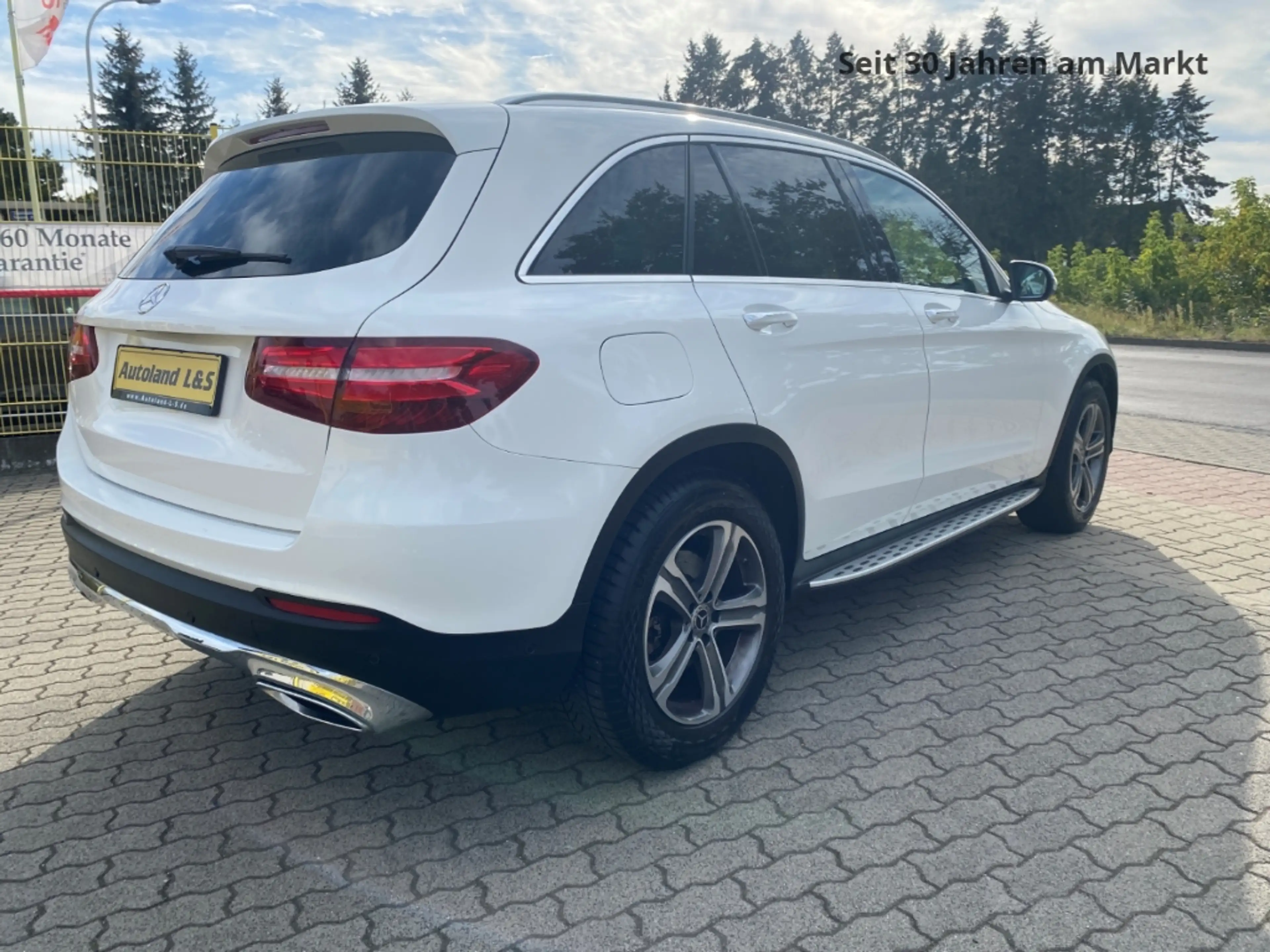Mercedes-Benz GLC 220 d 4Matic,LED,PDC,Kamera,SH,1.Hand,Navi, — photo 3