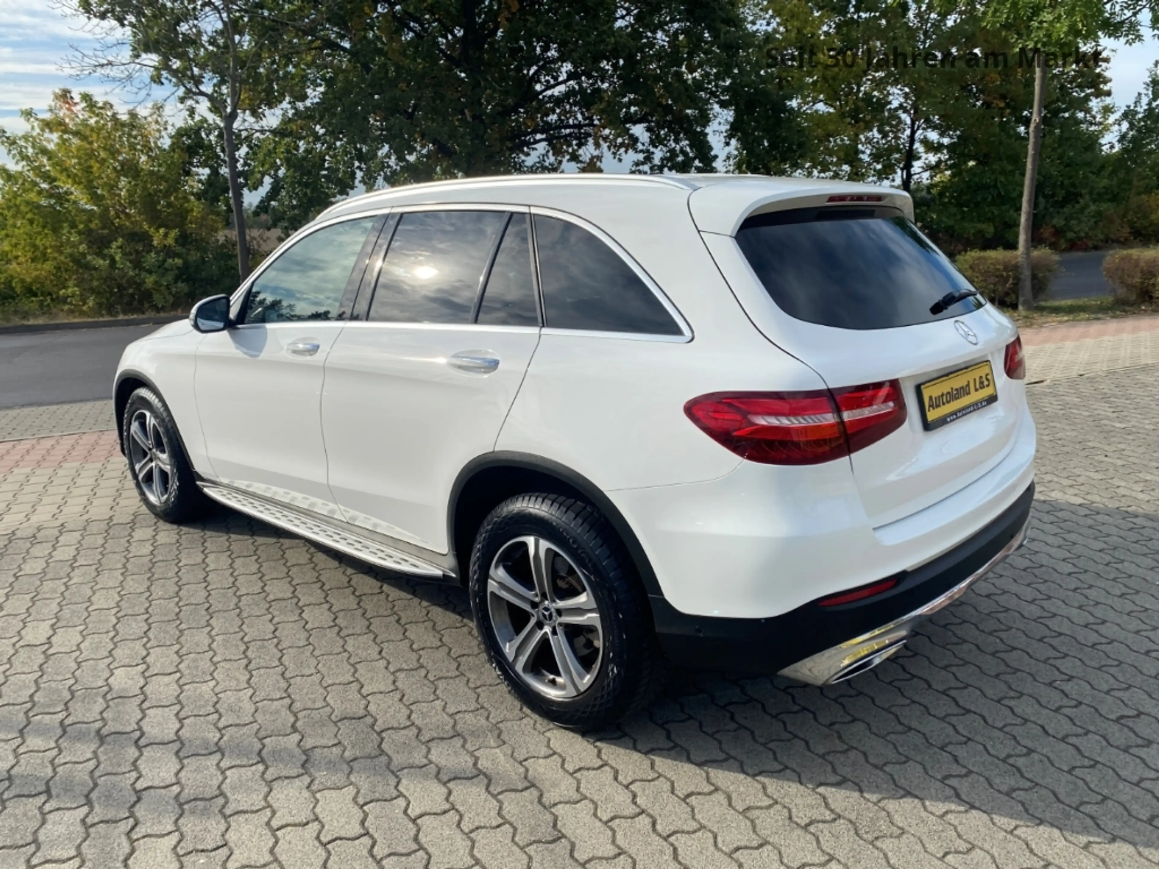 Mercedes-Benz GLC 220 d 4Matic,LED,PDC,Kamera,SH,1.Hand,Navi, — photo 2