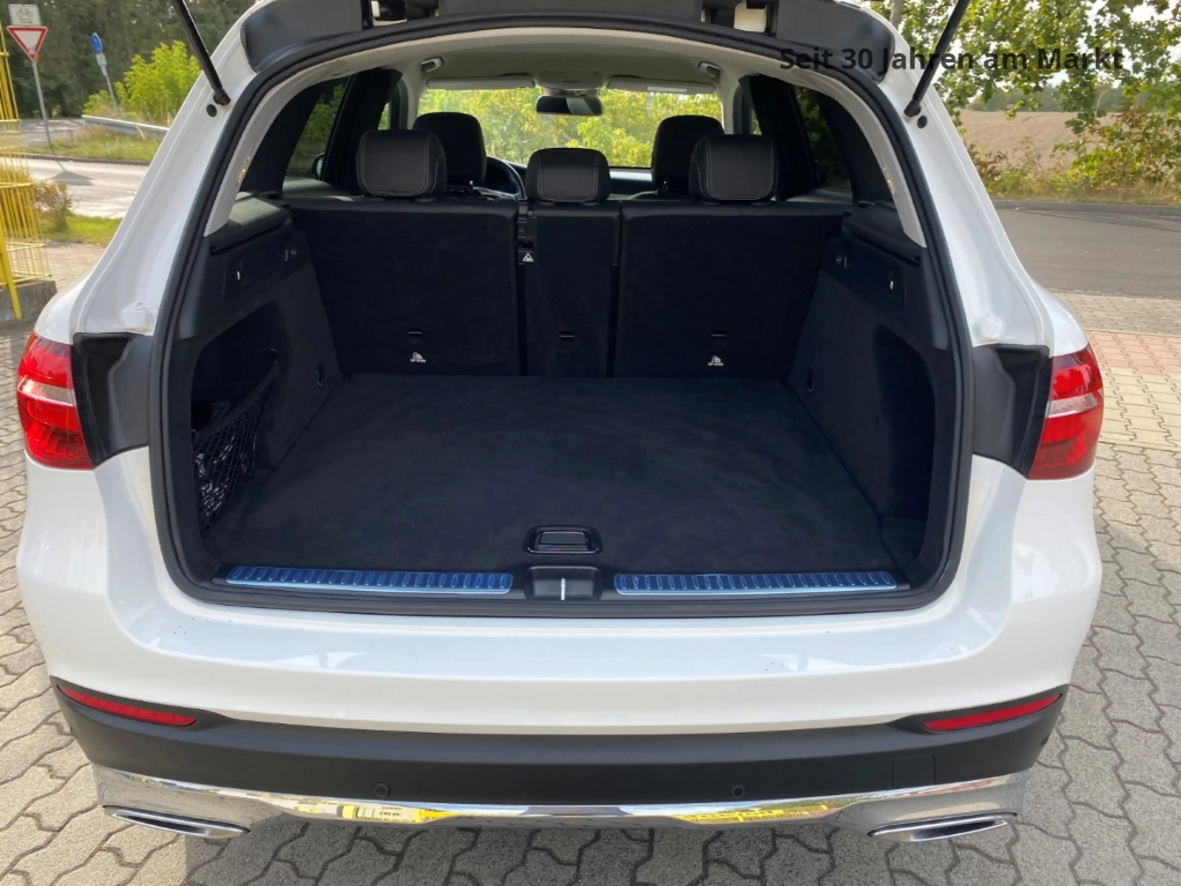 Mercedes-Benz GLC 220 d 4Matic,LED,PDC,Kamera,SH,1.Hand,Navi, — photo 8