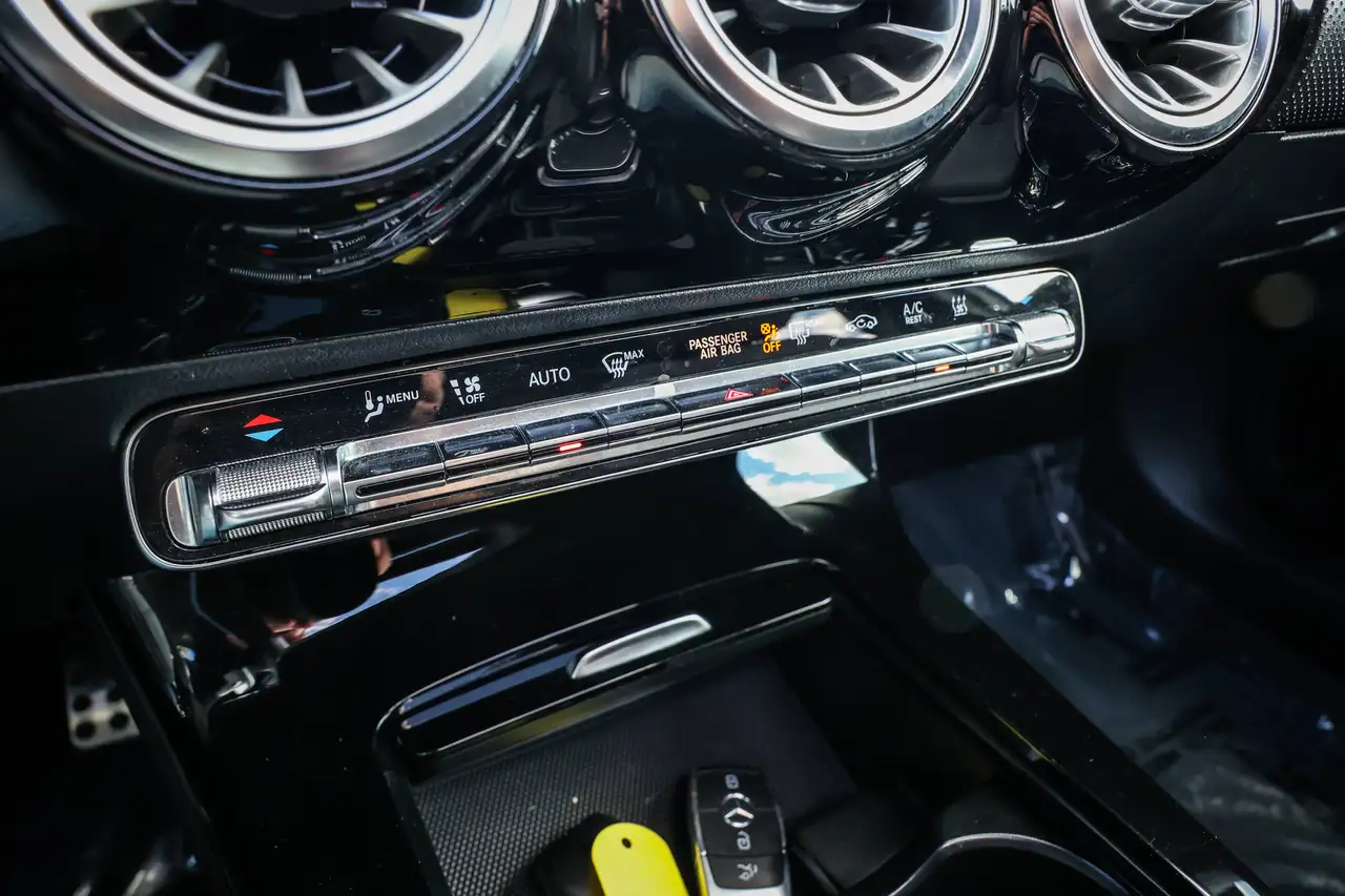 Mercedes-Benz A-Class ALCANTARA-LEDER*PANO-DAK*ACHTERUITRIJCAMERA*SFEERVERLICHTING*ZETELVERWARMING*, миниатюра 15
