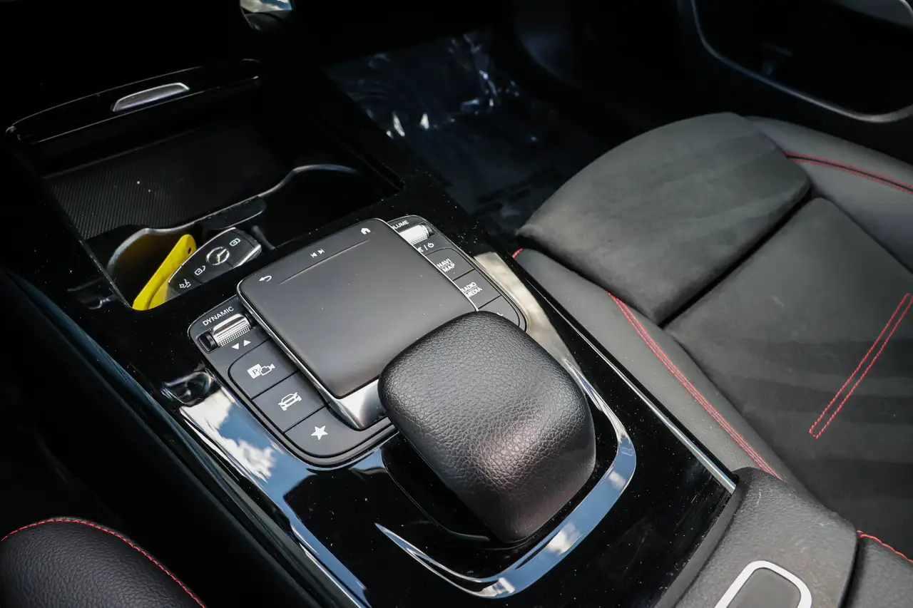 Mercedes-Benz A-Class ALCANTARA-LEDER*PANO-DAK*ACHTERUITRIJCAMERA*SFEERVERLICHTING*ZETELVERWARMING*, миниатюра 16