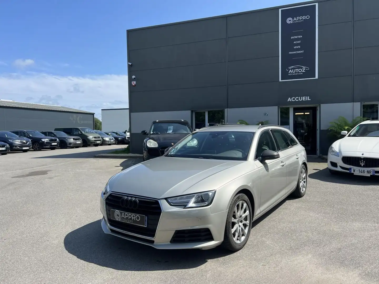Audi A4 A4 Avant 2.0 TDI - 190 - BV S-tronic  Business lin Gris - 1