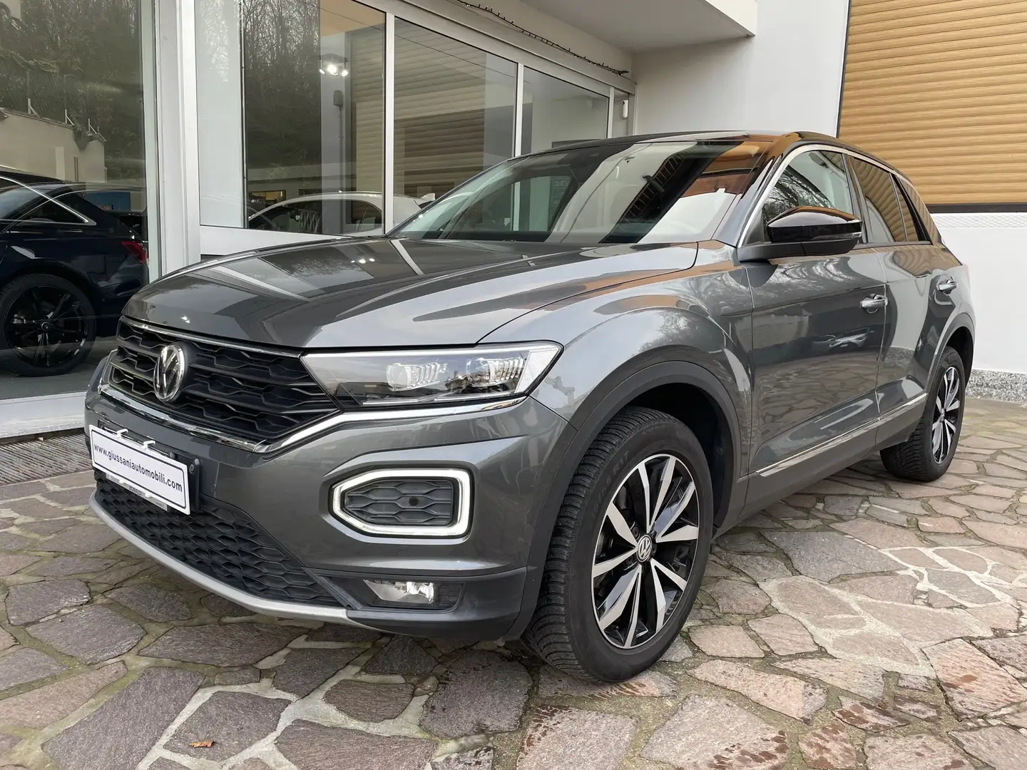 Volkswagen T-Roc 1.0 tsi Style 115cv UNICO PROPRIETARIO BELLISSIMA Grau - 1