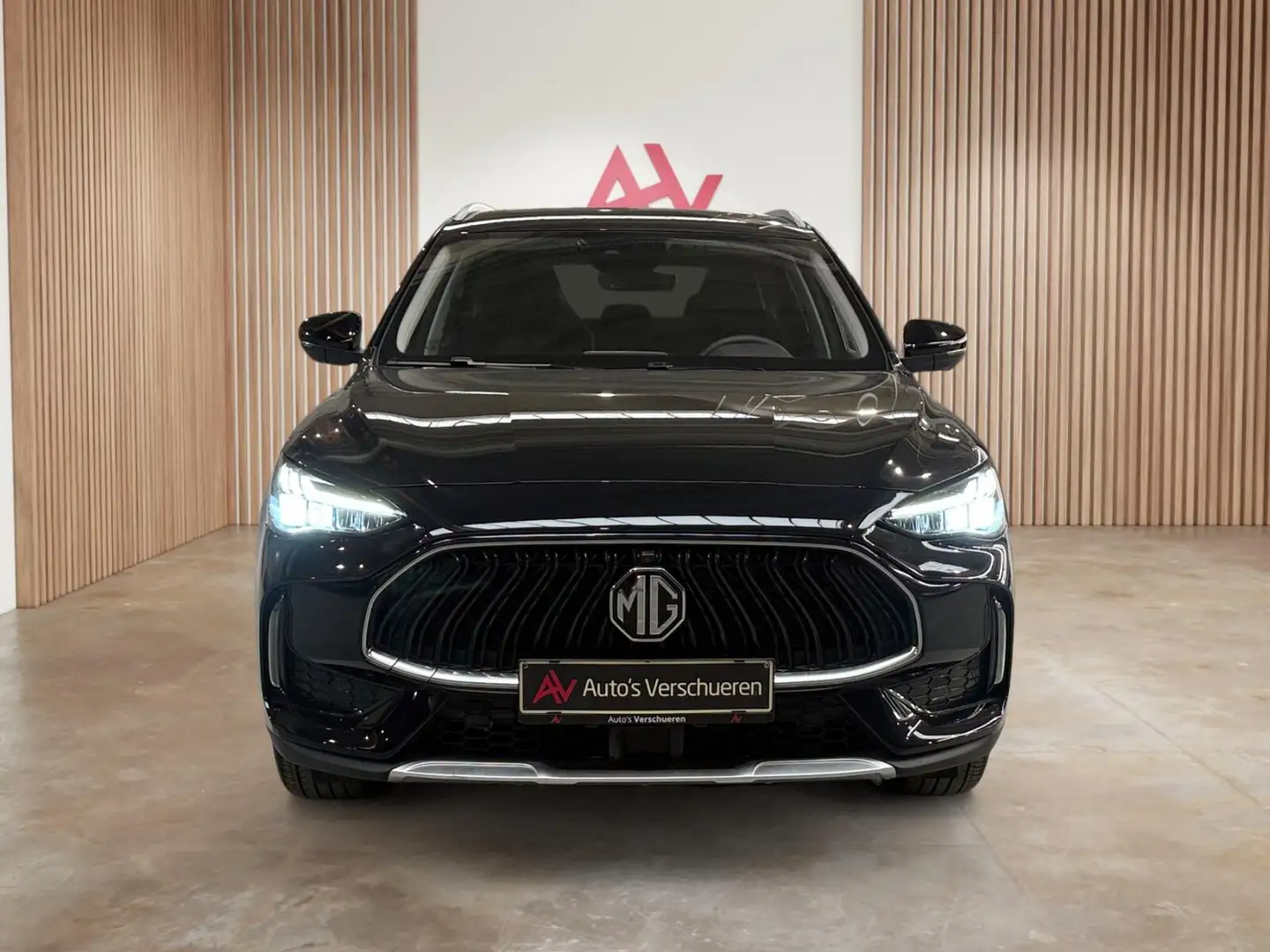 MG HS 1.5 T-GDi Luxury AT ** Noir - 2