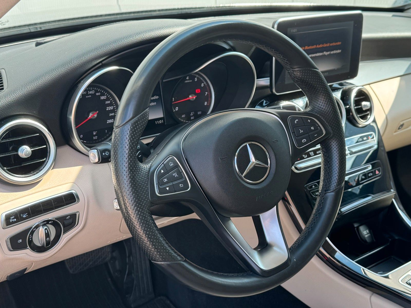 Mercedes-Benz C 250 AVANTGARDE AMG BURM. HUD LUFT LED LEDER — photo 2