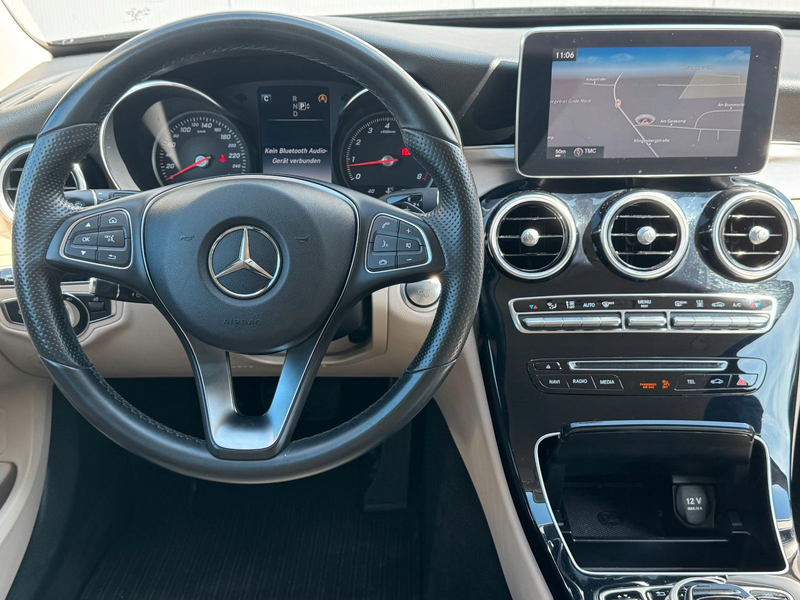 Mercedes-Benz C 250 AVANTGARDE AMG BURM. HUD LUFT LED LEDER — photo 5