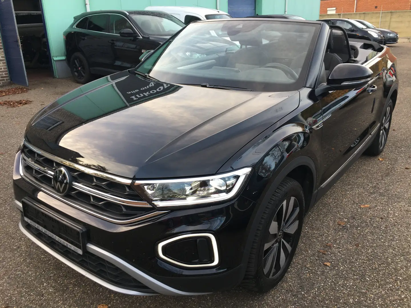 Volkswagen T-Roc CABRIOLET 1.0 TSI 81KW OPF Move BENZINE Noir - 2