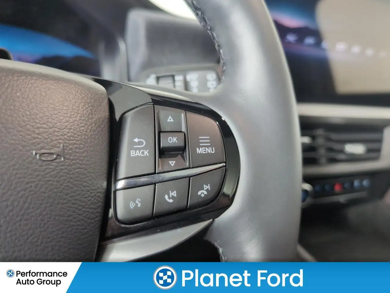 Ford Explorer снимка Ford Explorer